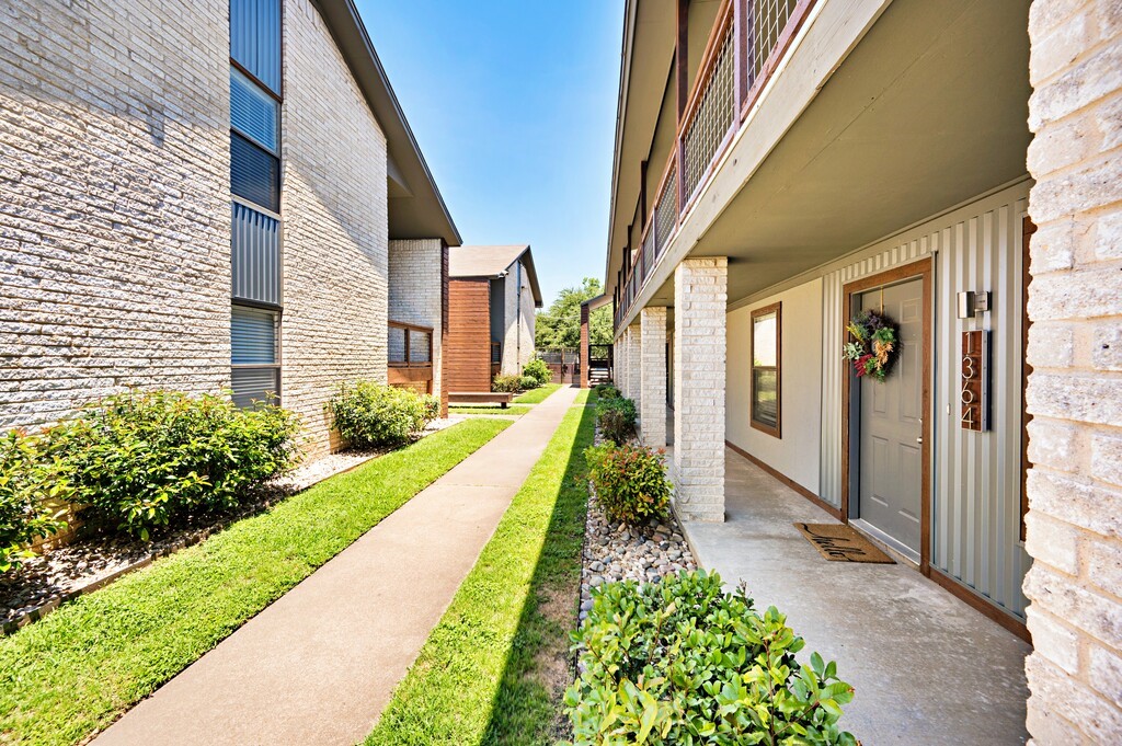 1362 S 12th Street 22