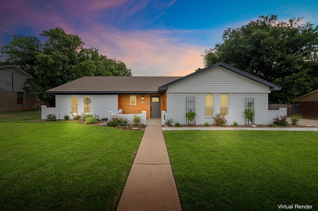 204 E Lindenwood Lane