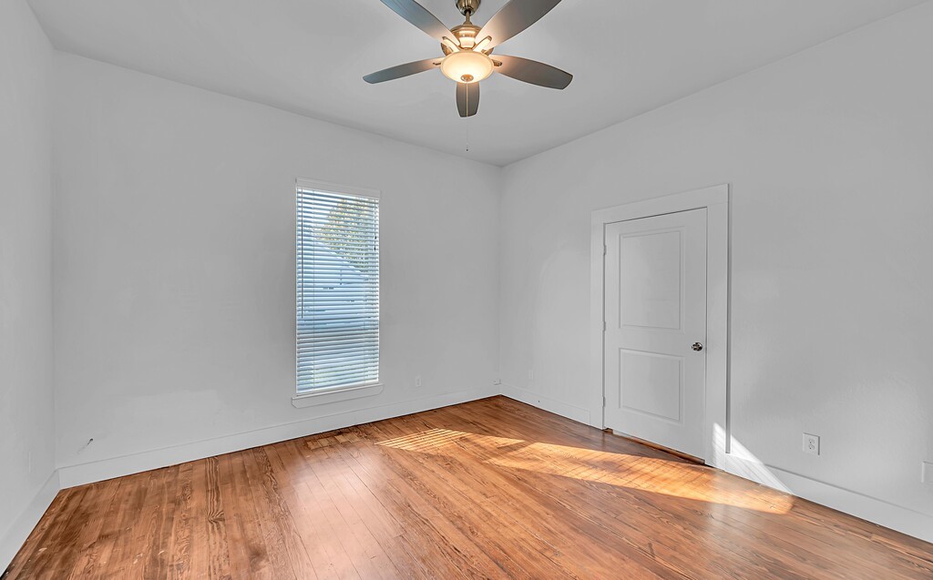 1001 E Texas Avenue