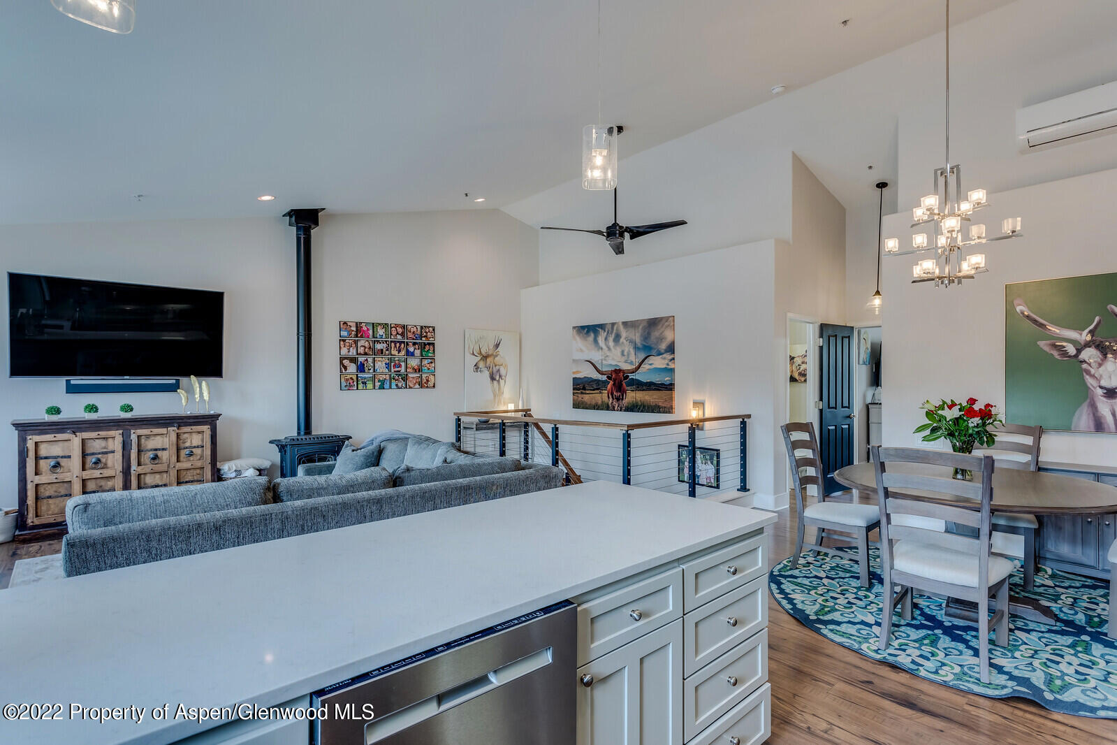 712 Evans Court