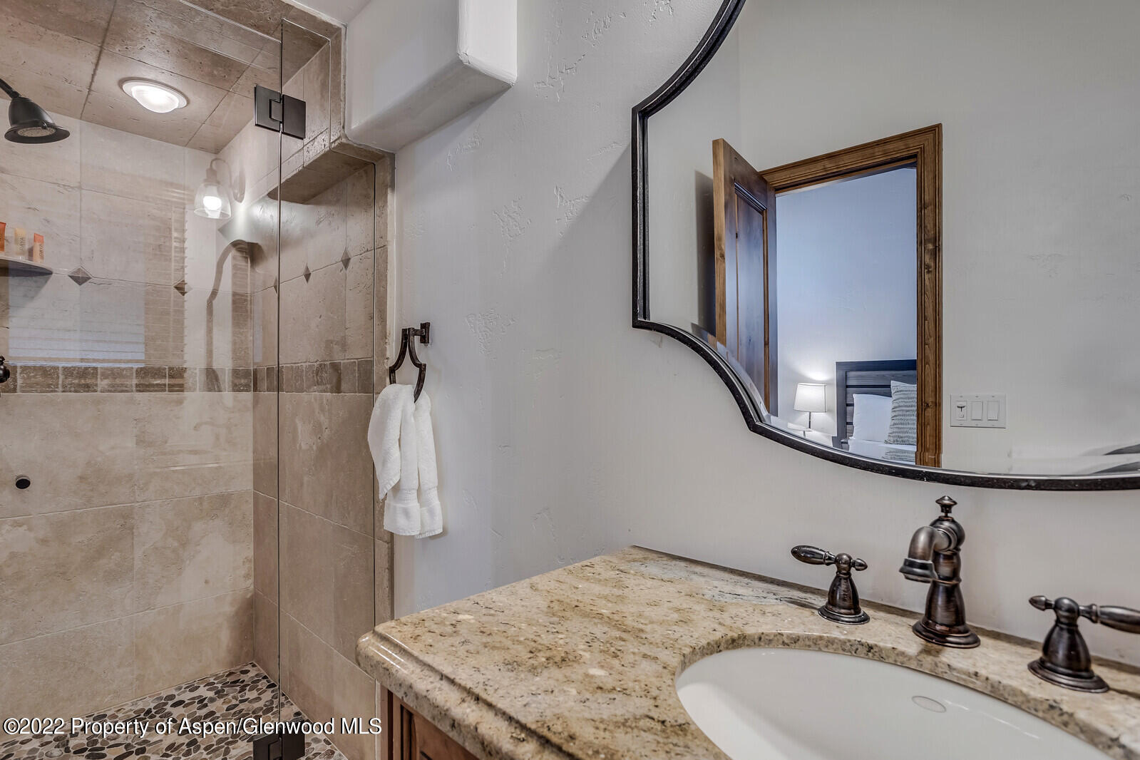 400 Wood Road Unit: 2209E