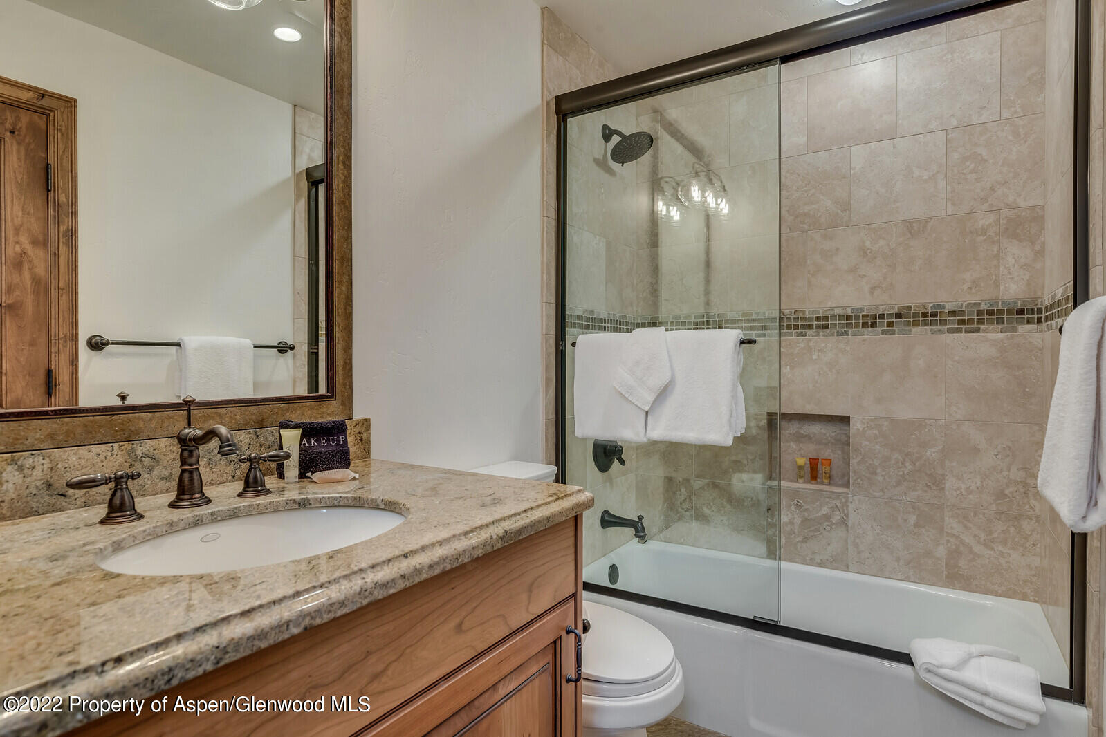 400 Wood Road Unit: 2209E