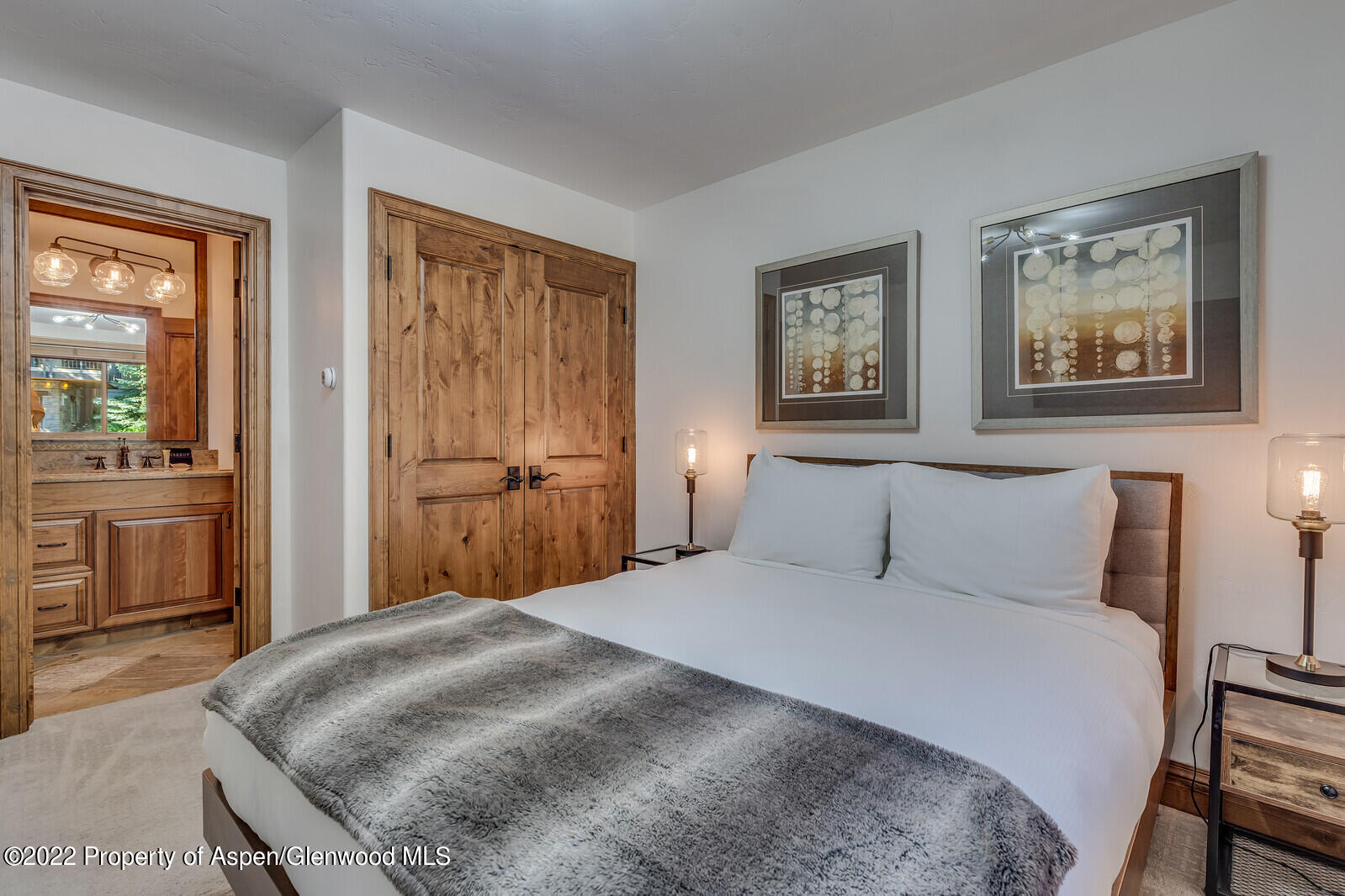 400 Wood Road Unit: 2209E