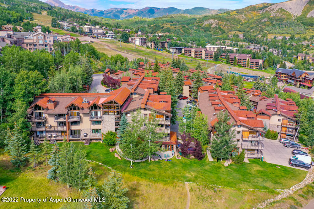 400 Wood Road Unit: 2209E