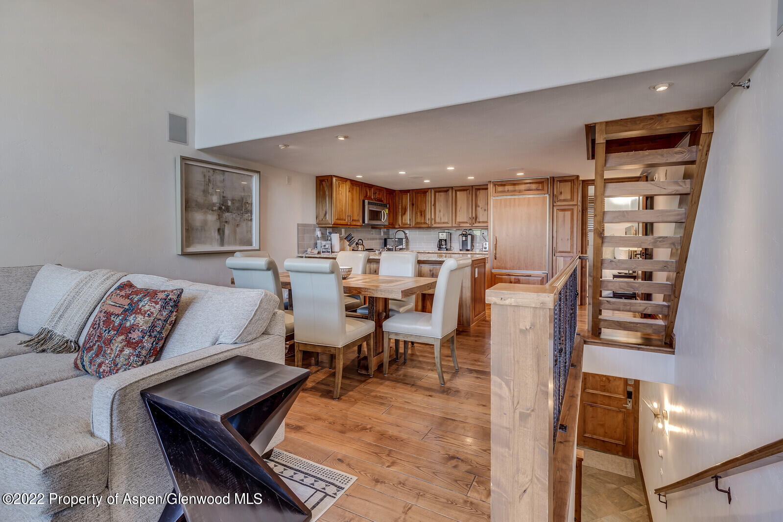 400 Wood Road Unit: 2209E