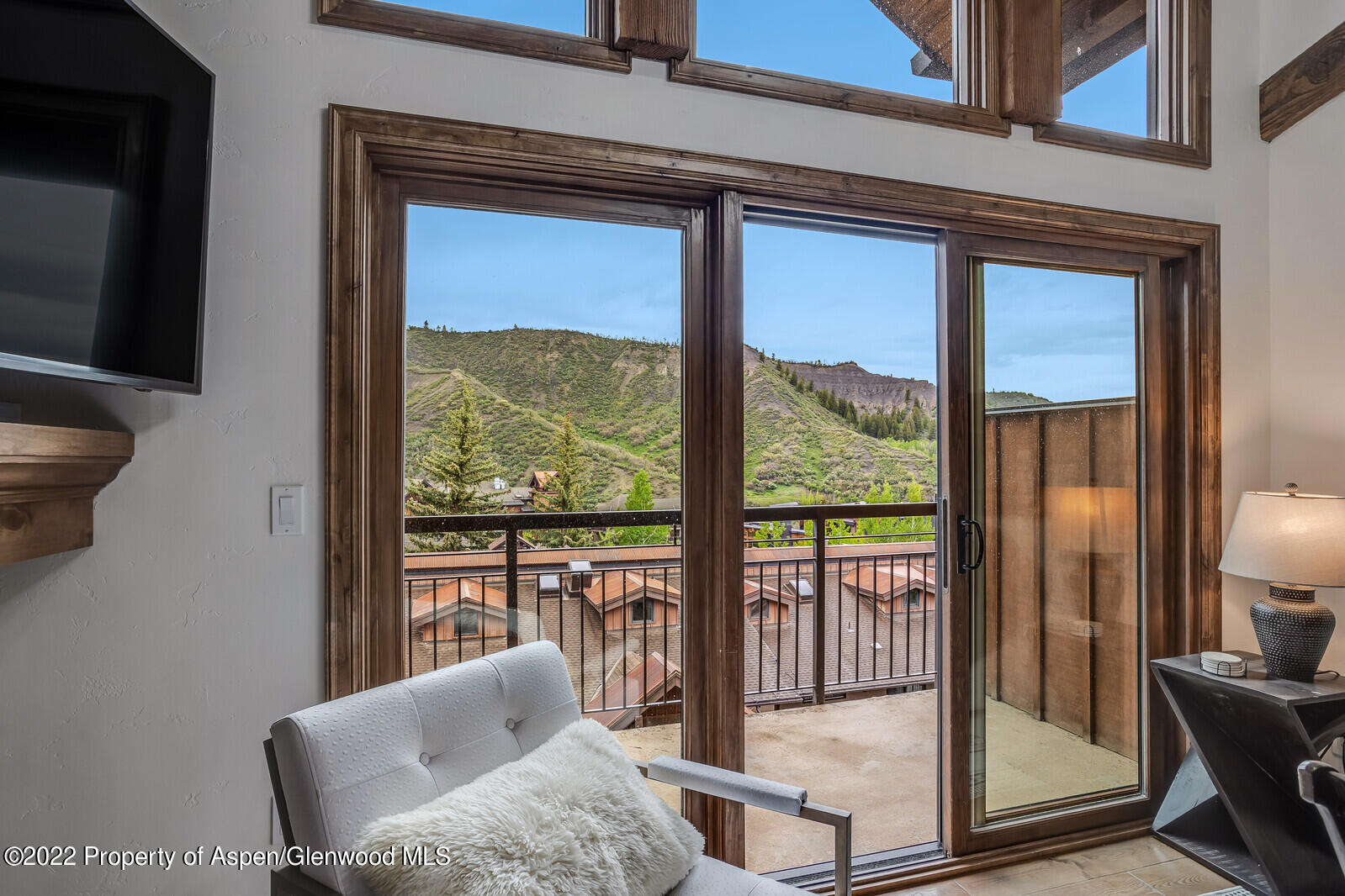 400 Wood Road Unit: 2209E