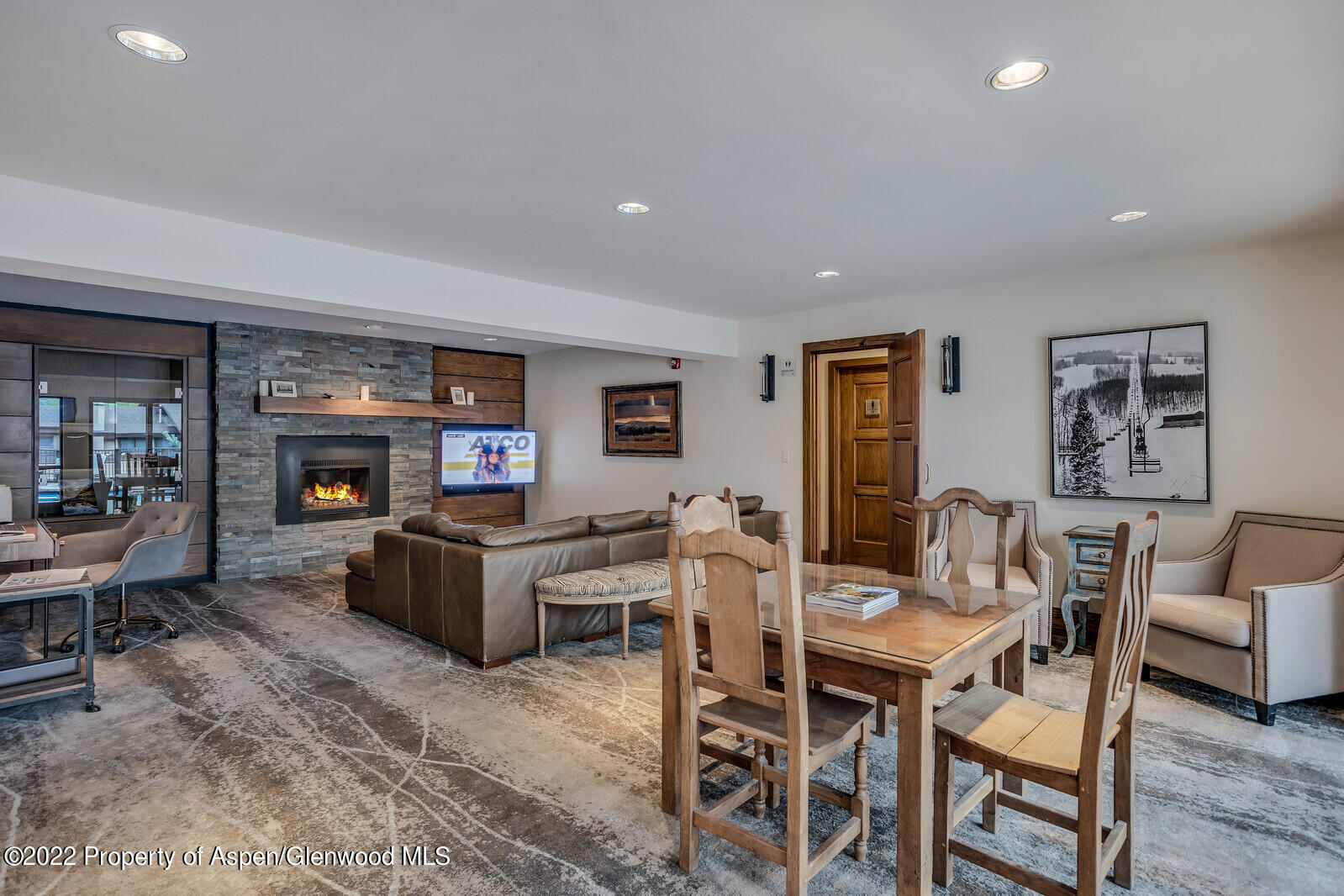 400 Wood Road Unit: 2209E