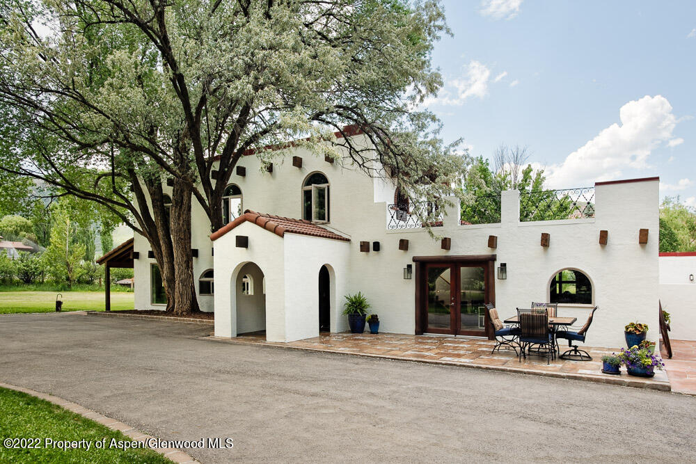 2459 Emma Road