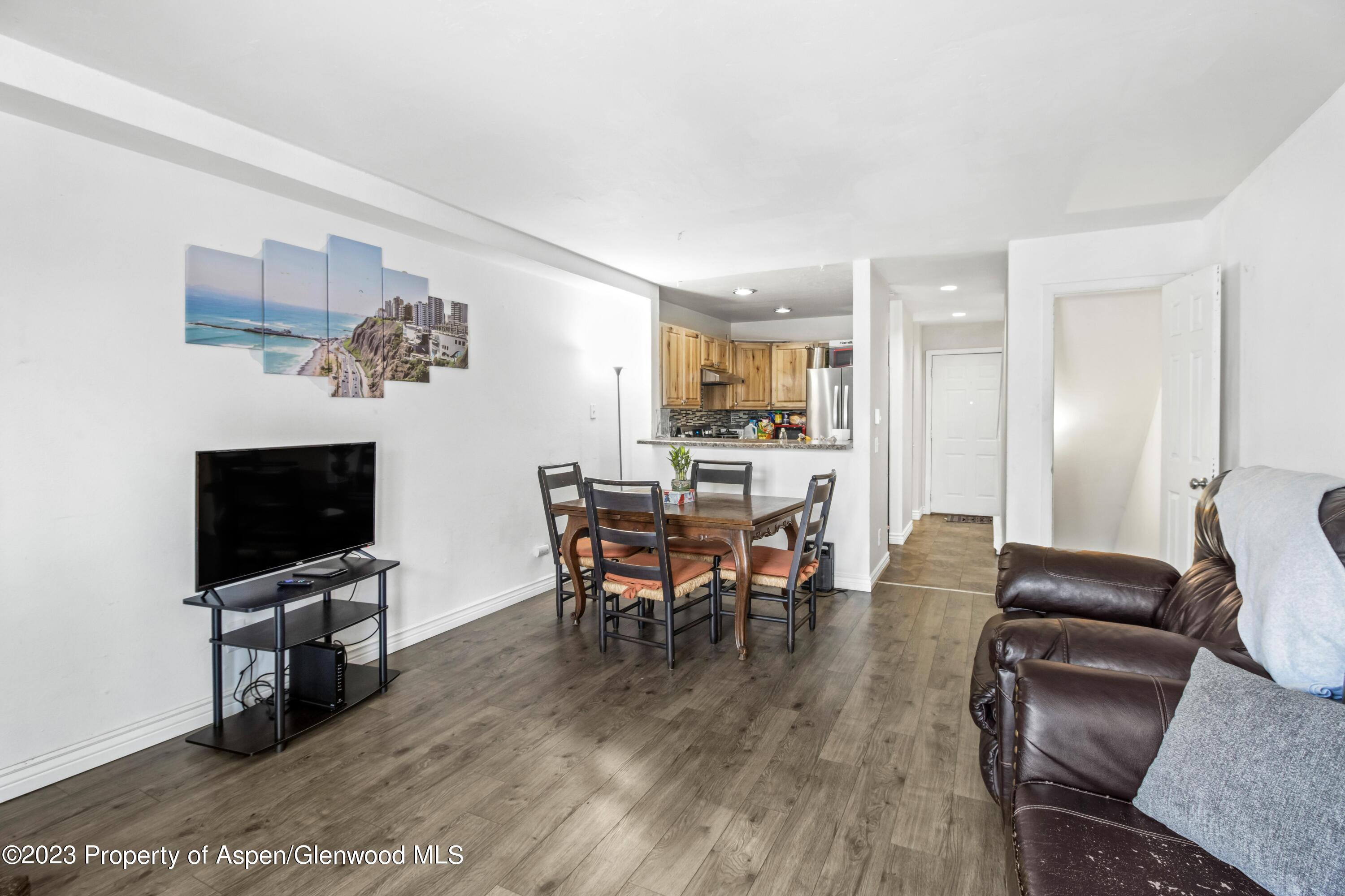 2600 S Oakhurst Court Unit: 32