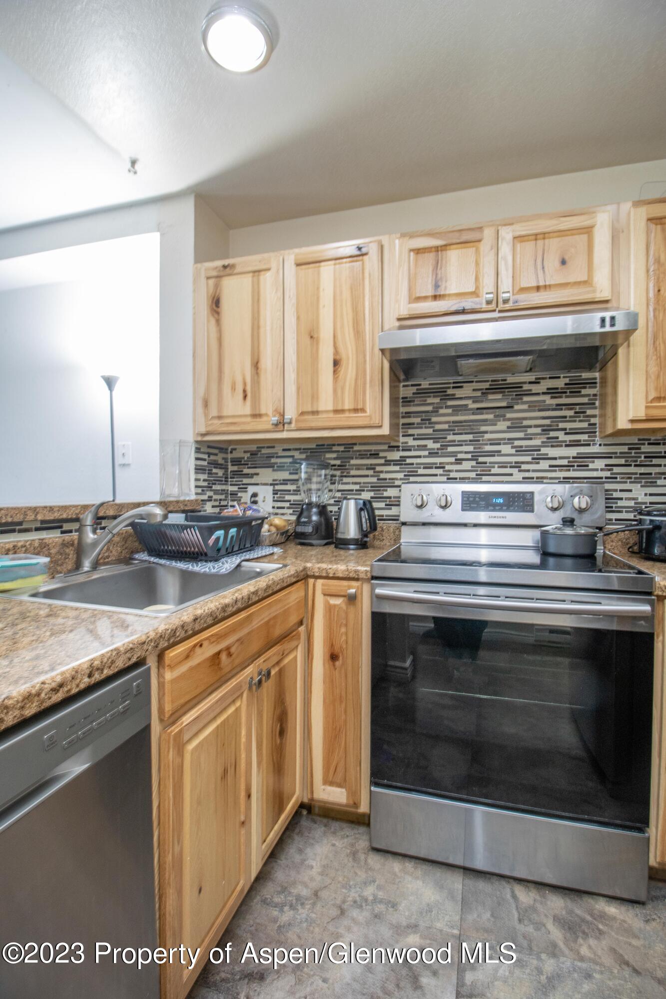 2600 S Oakhurst Court Unit: 32
