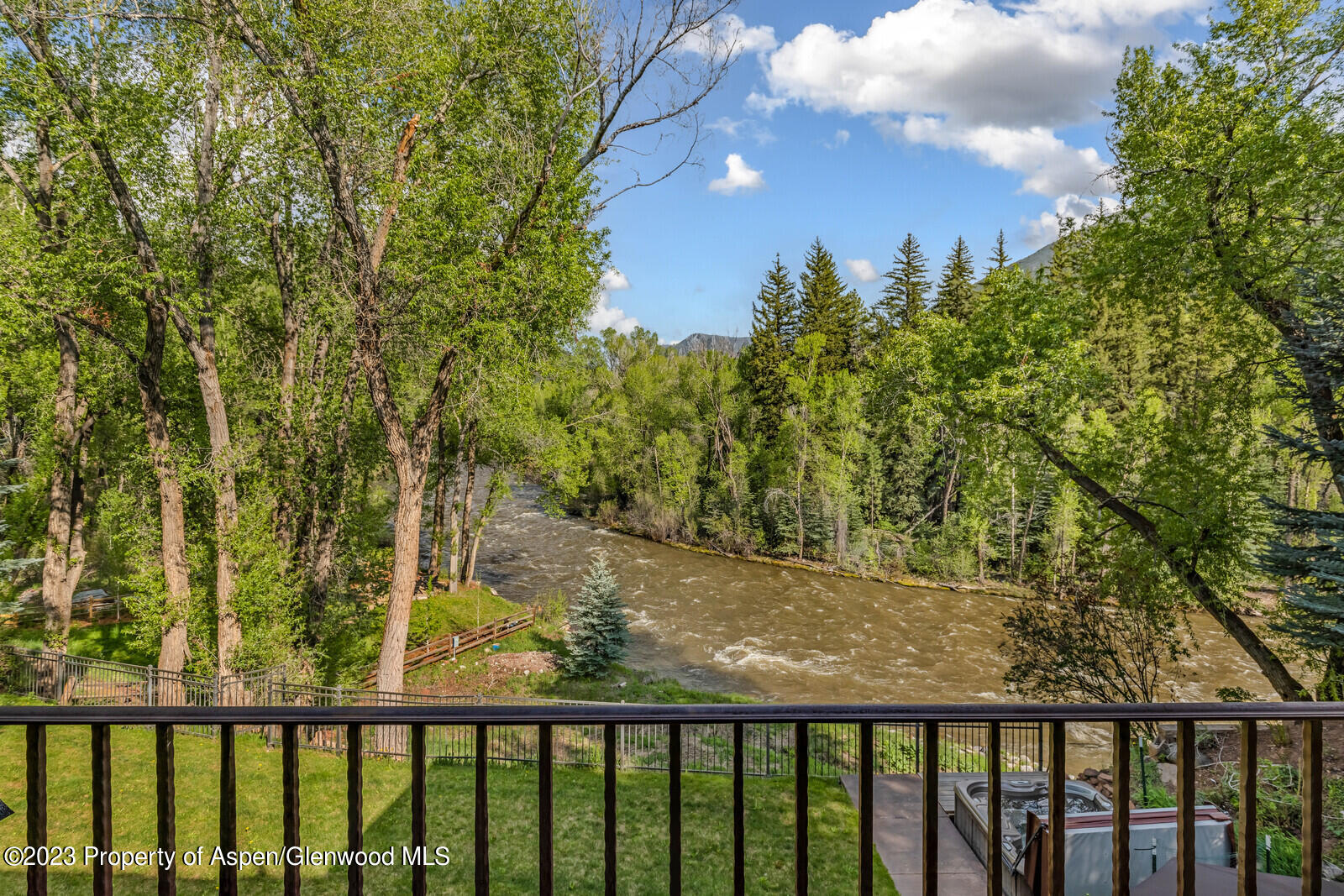 70 RIVER BEND Road
