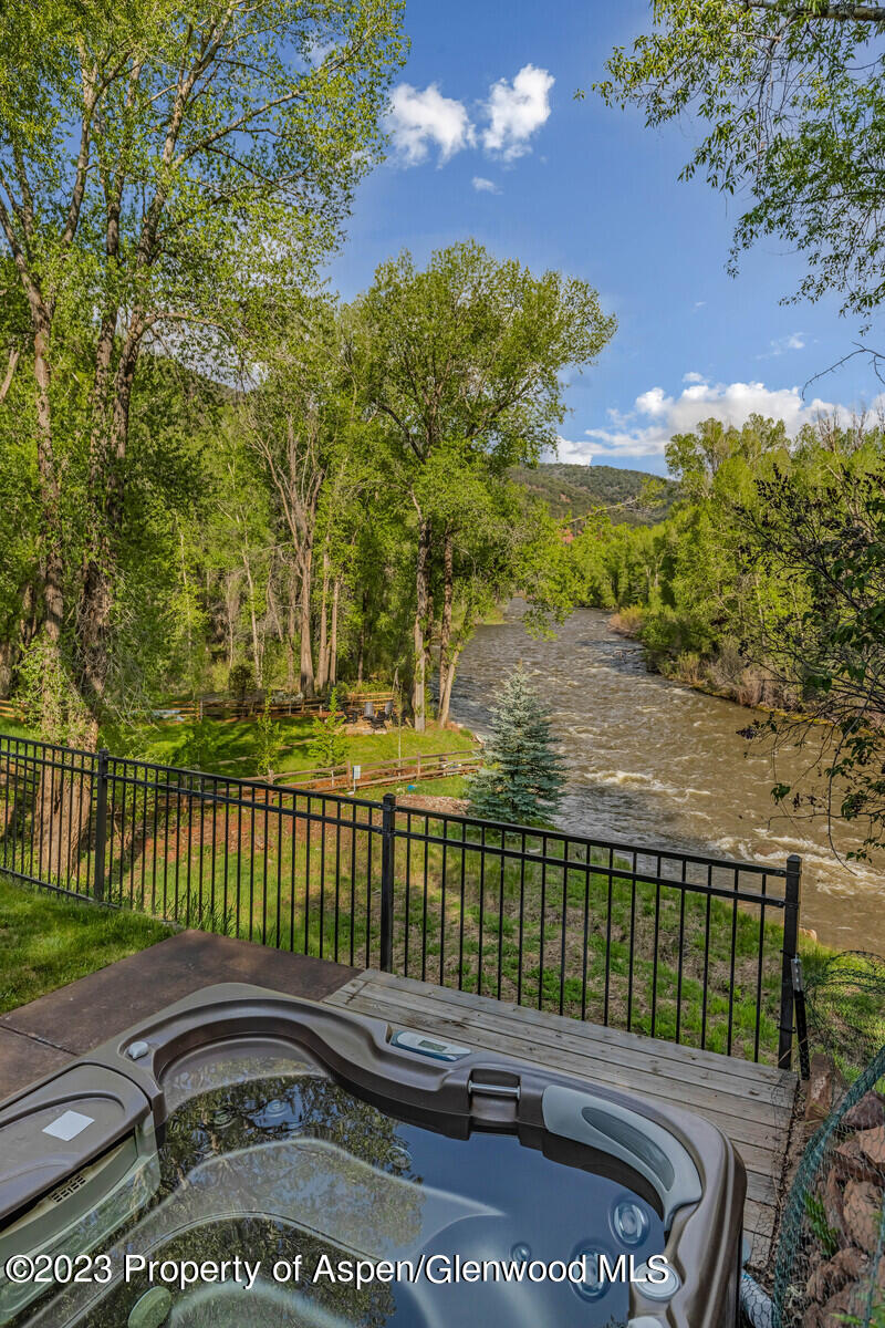 70 RIVER BEND Road