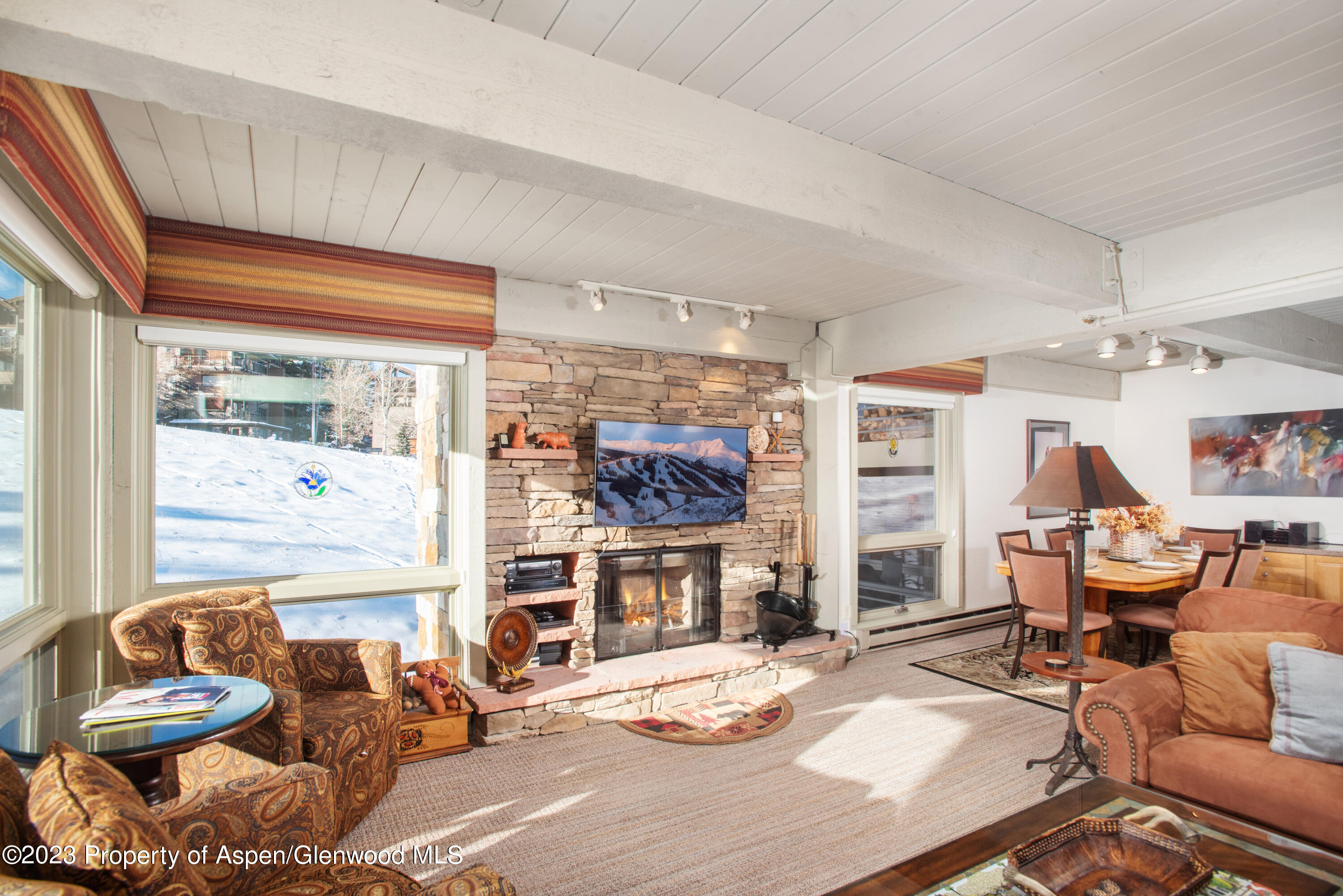 360 Wood Road, Unit 209