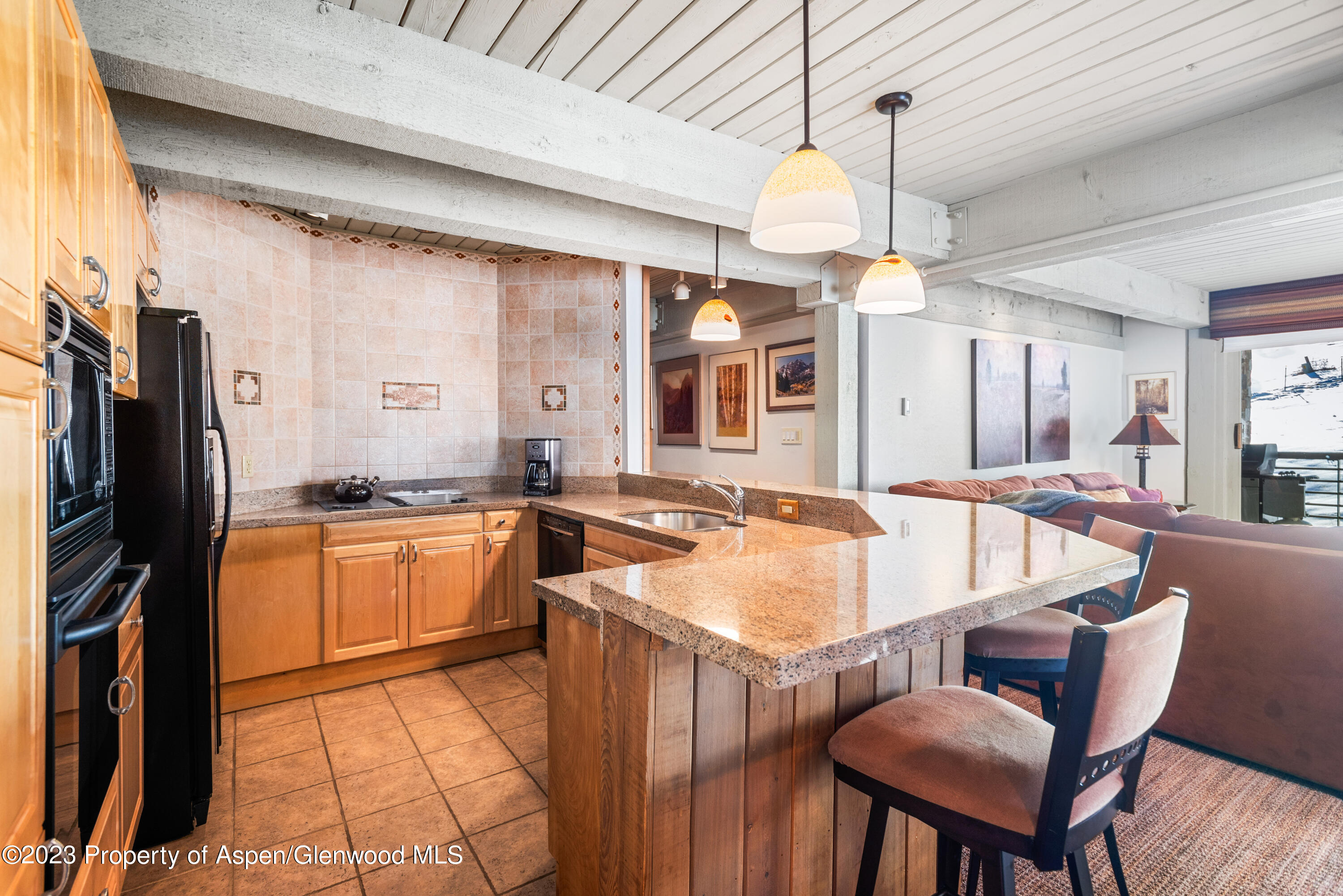 360 Wood Road, Unit 209