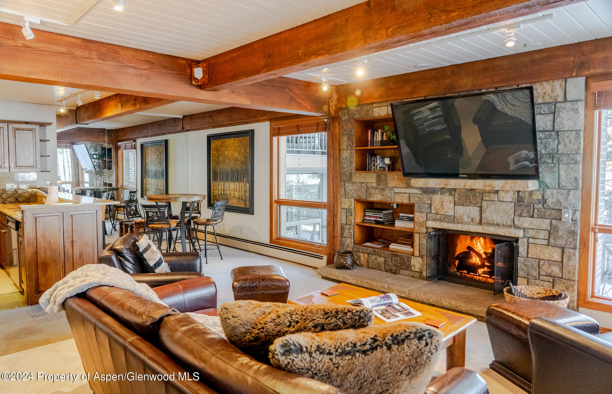 855 Carriage Way Unit: 201