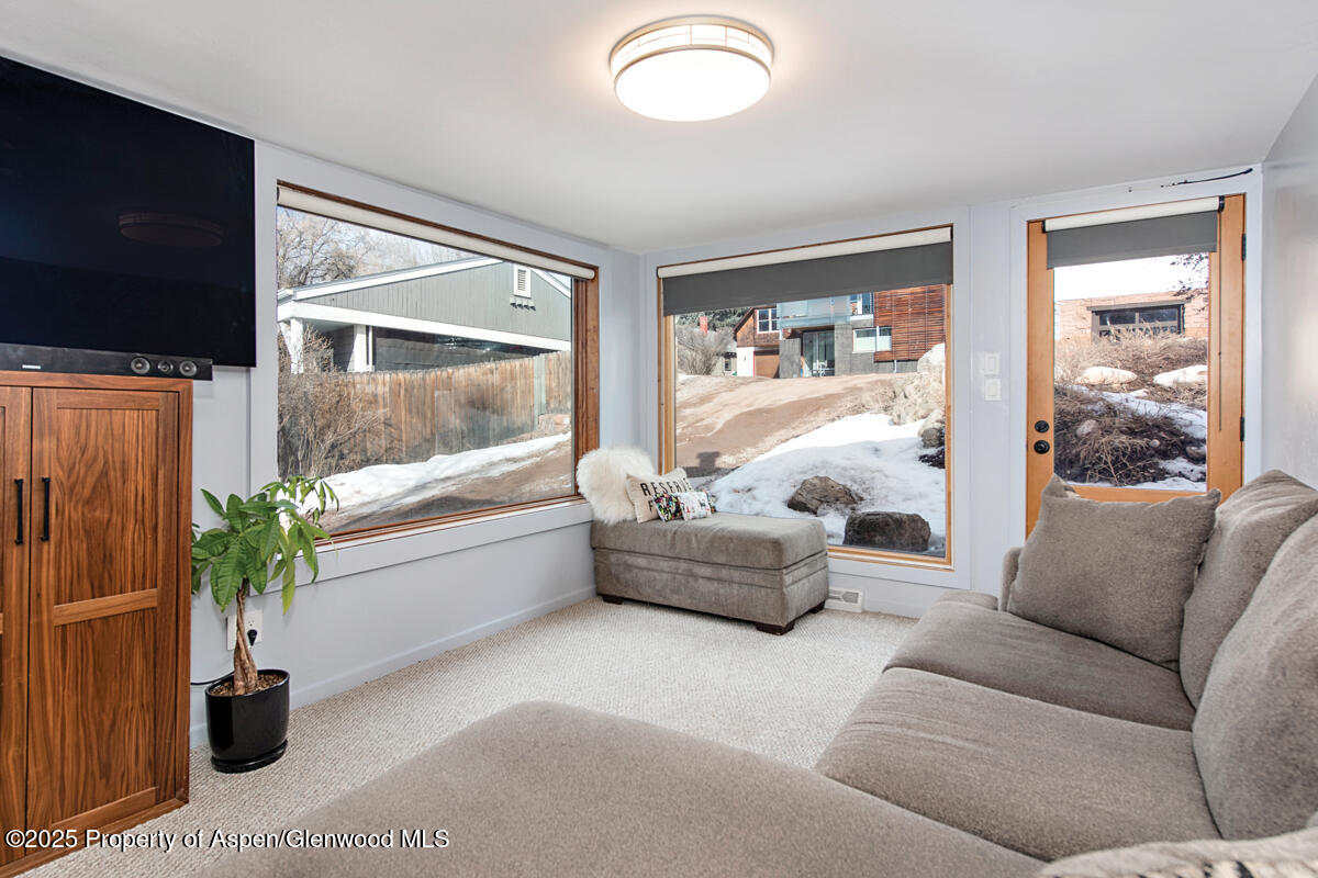 203 E Homestead Drive