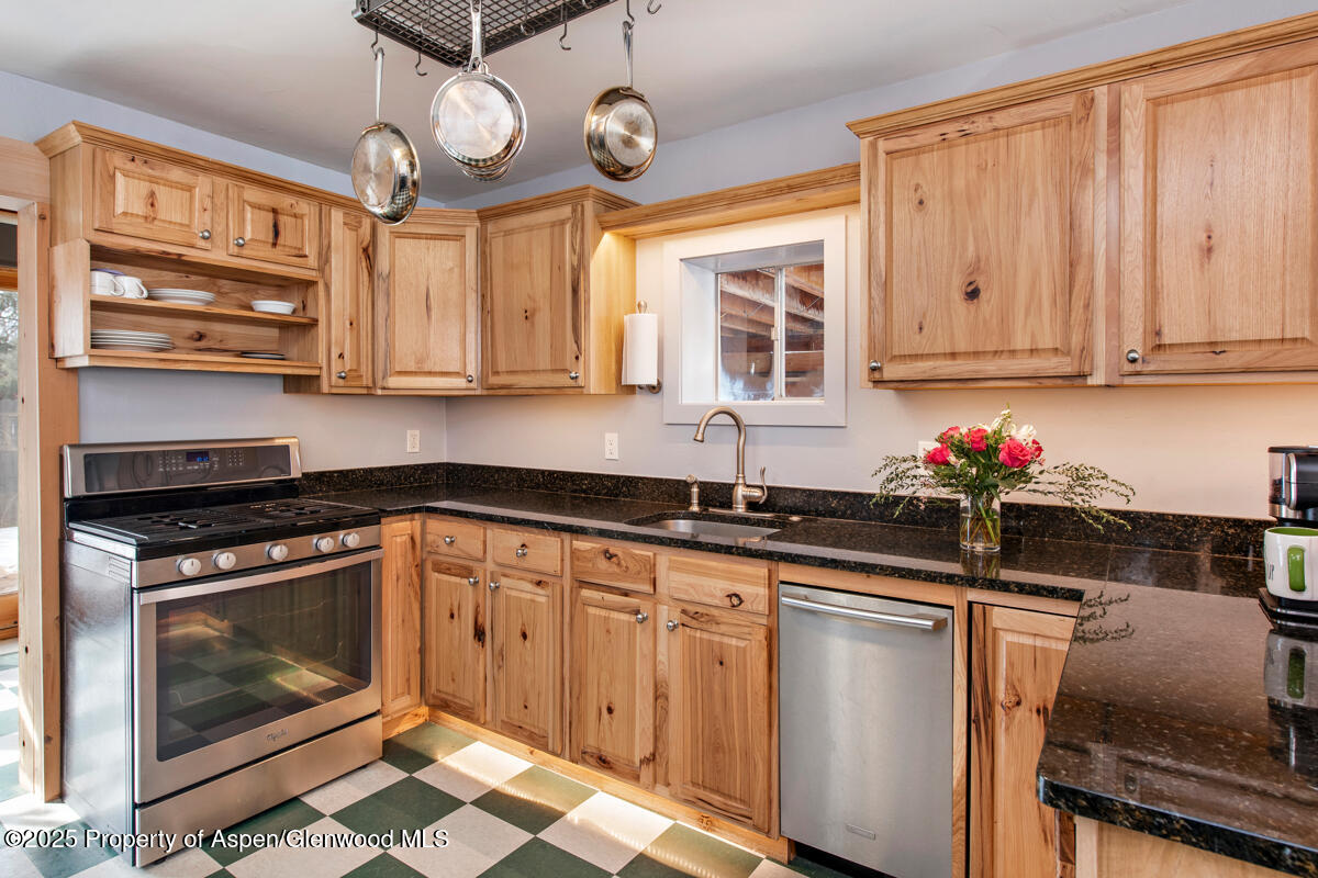 203 E Homestead Drive
