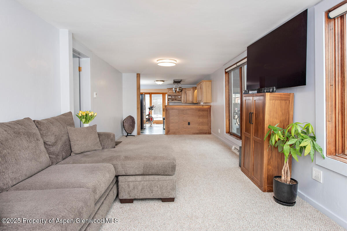 203 E Homestead Drive