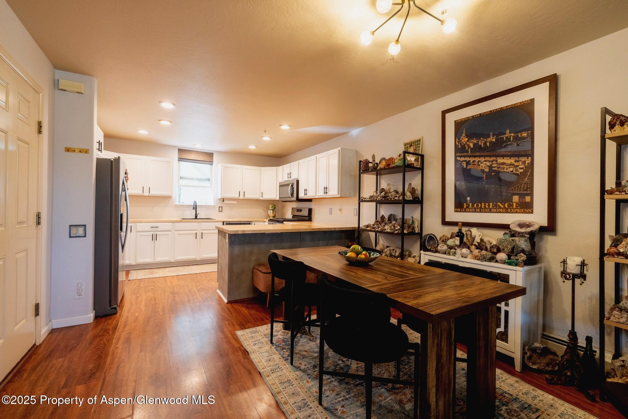 614 Lakeside Drive