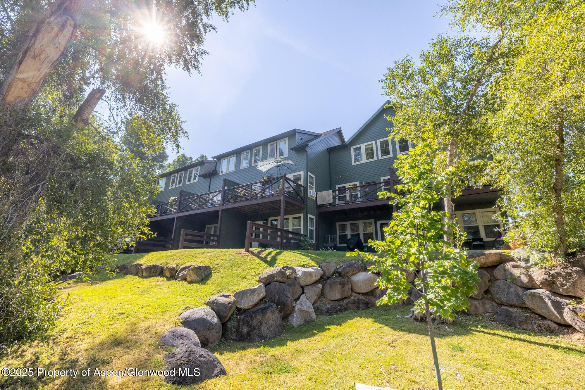614 Lakeside Drive