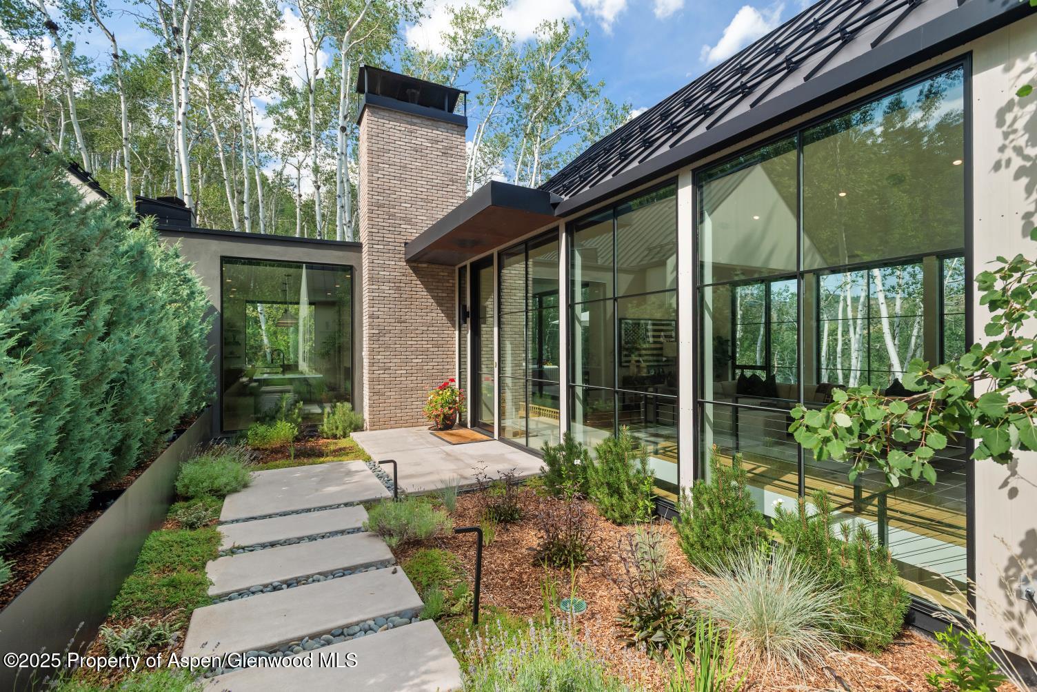 1173 Faraway Road