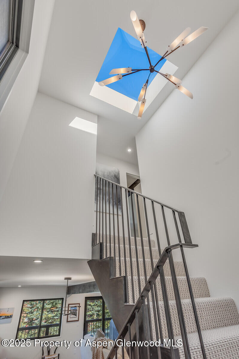 650 S Monarch Street Unit 7