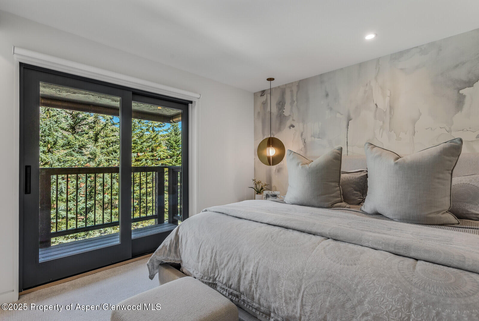 650 S Monarch Street Unit 7