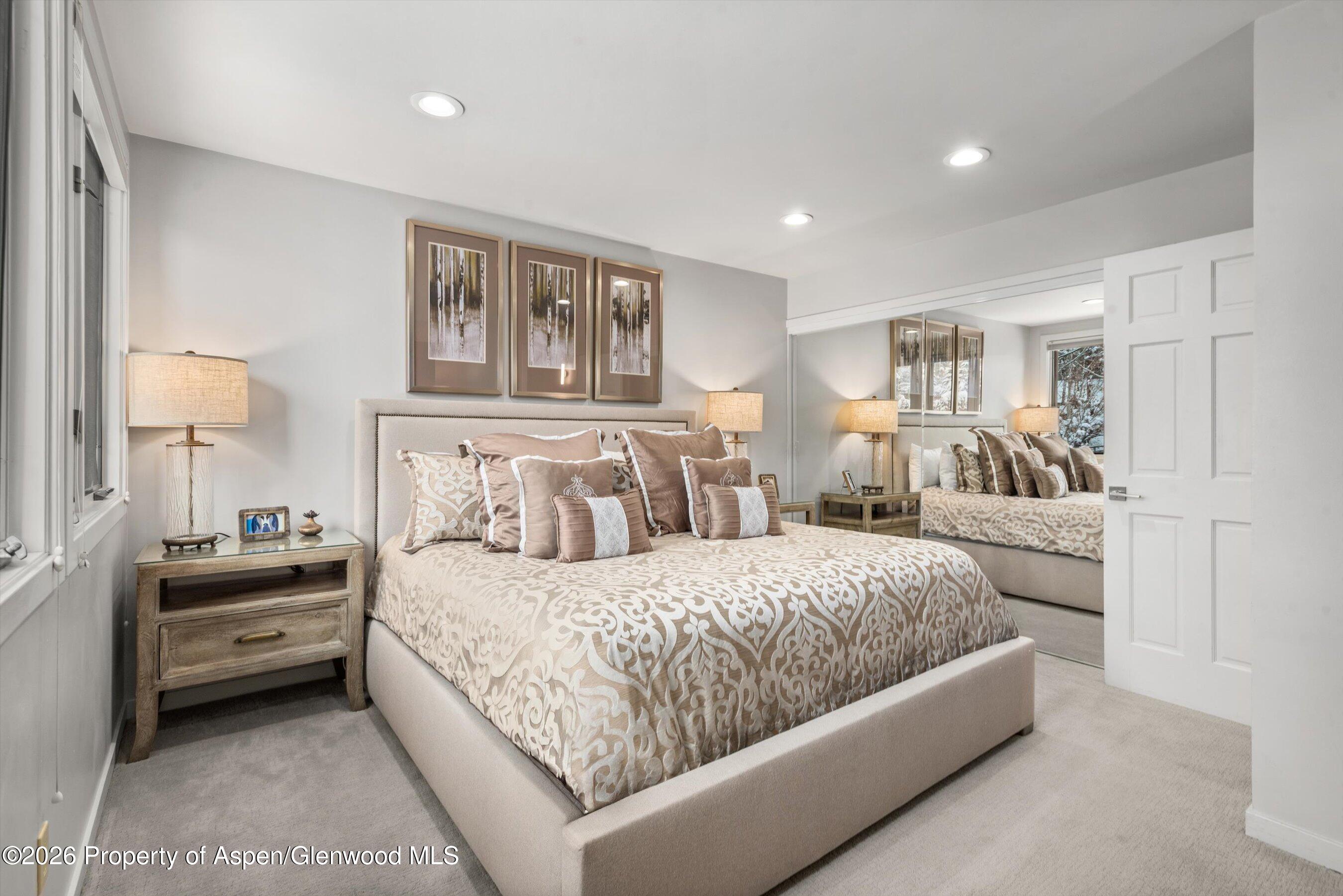 135 Carriage Way 16