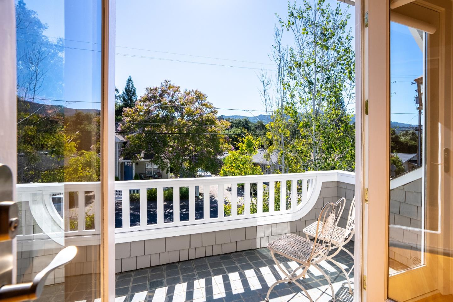 233 Johnson AVE