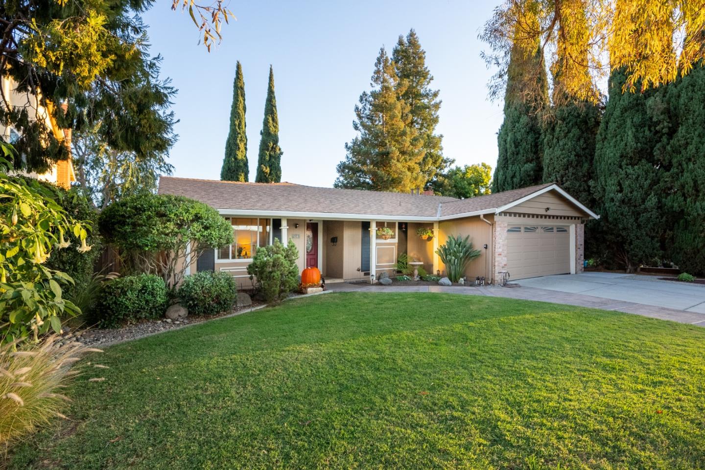 414 Chestnut Park CT