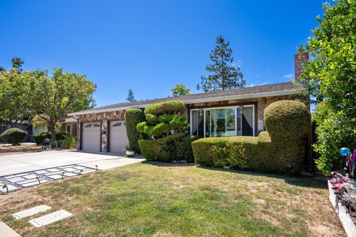 1754-1756 Plaza Court