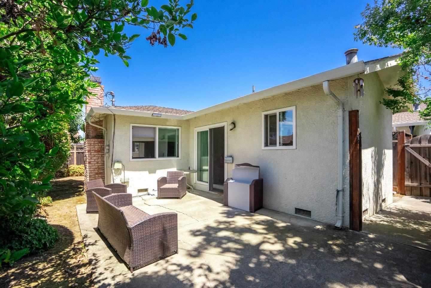 1754-1756 Plaza Court