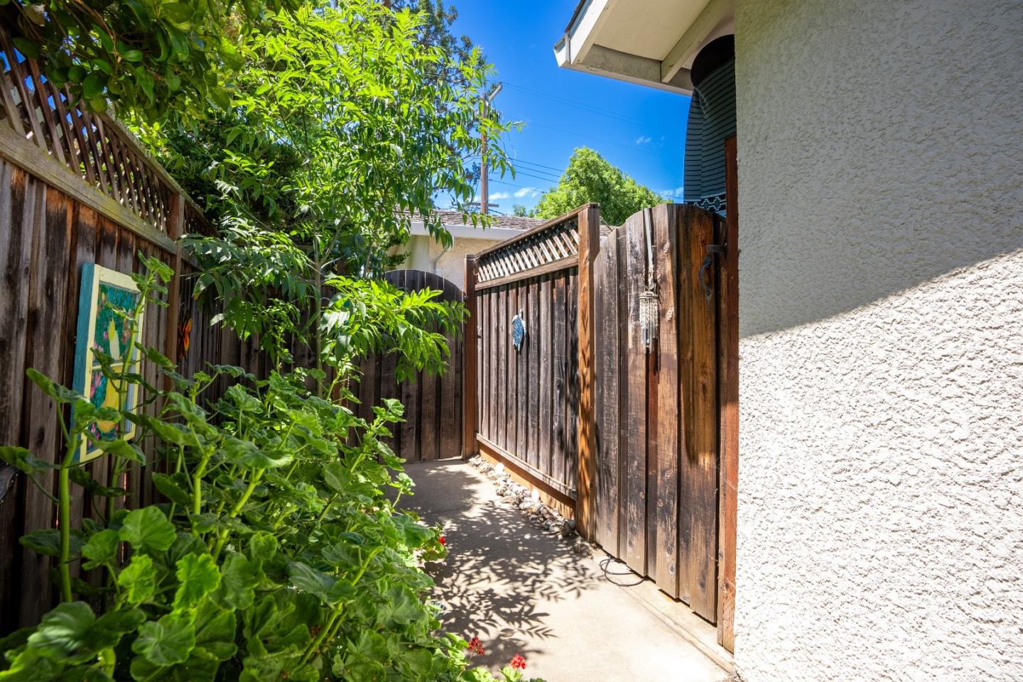 1754-1756 Plaza Court