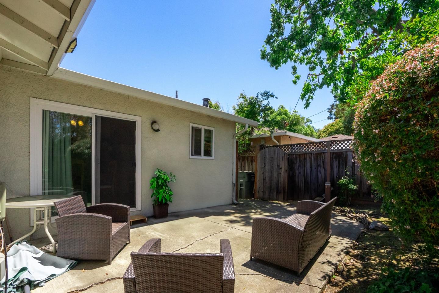 1754-1756 Plaza Court