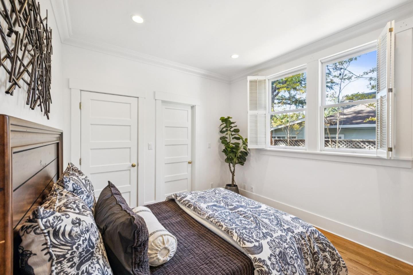 142 Johnson AVE