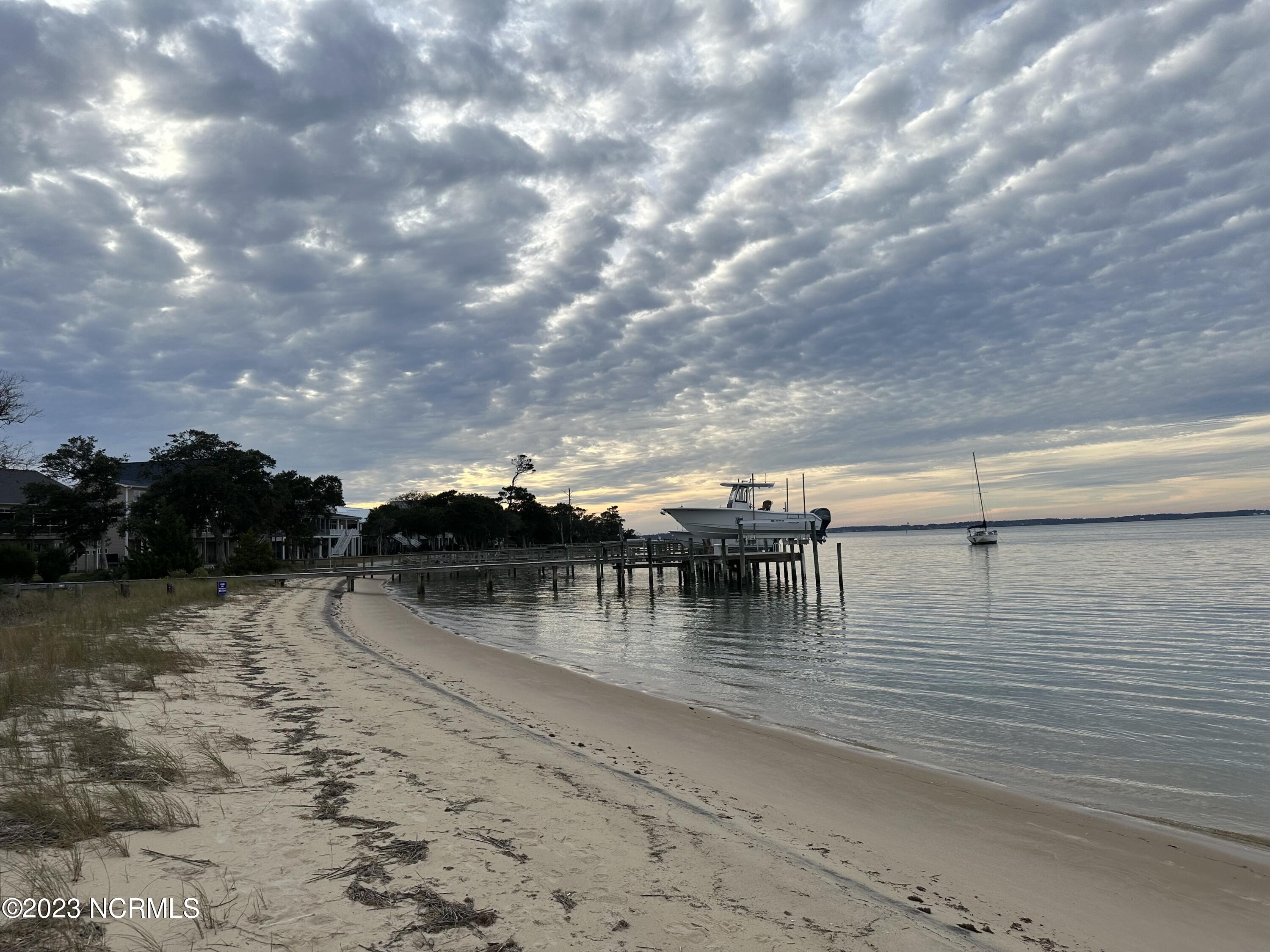 104 2 Harkers Point Road