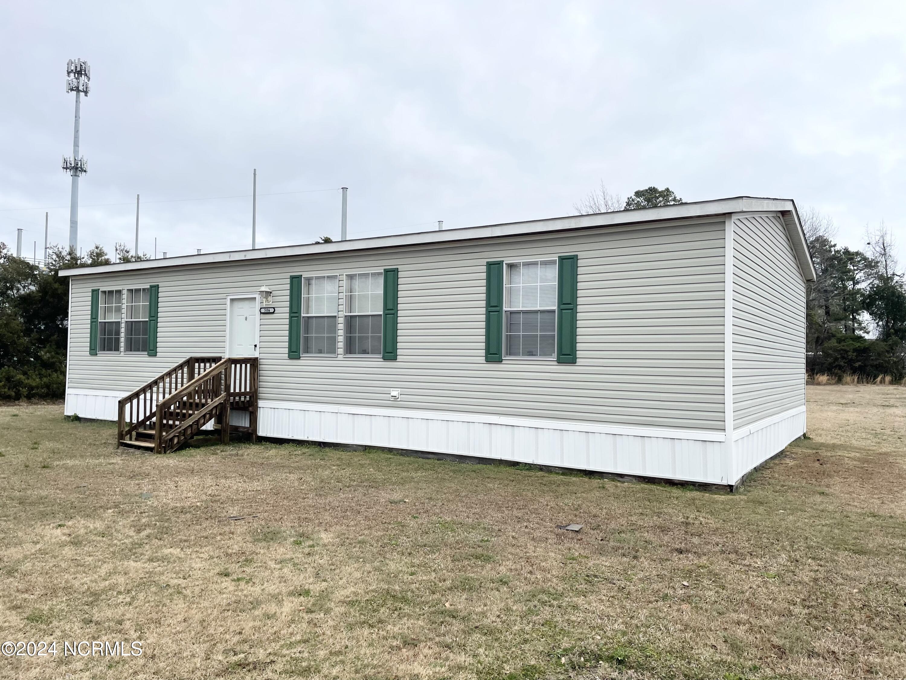 506 Maple Lane