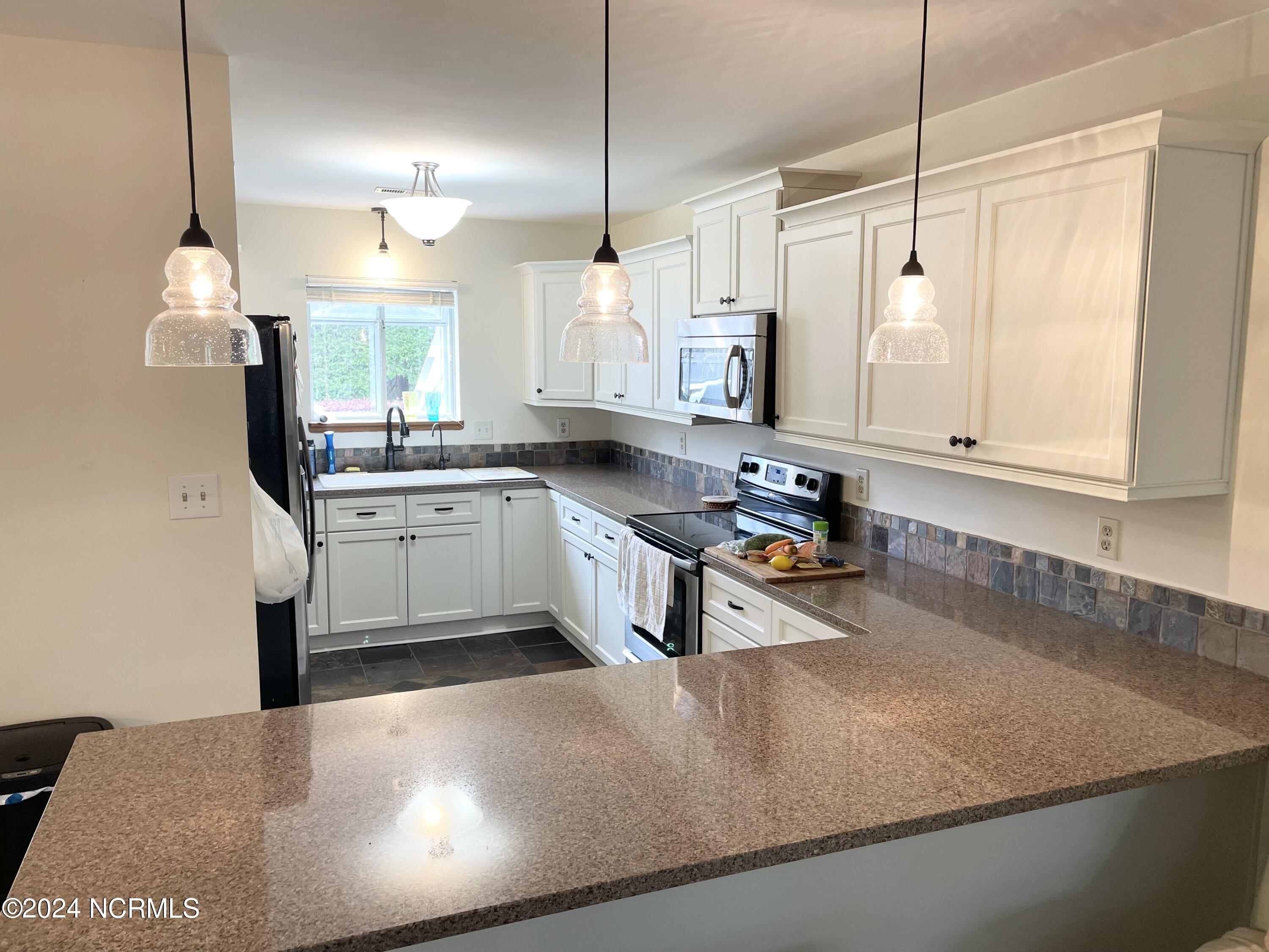 403 Cedarwood Village