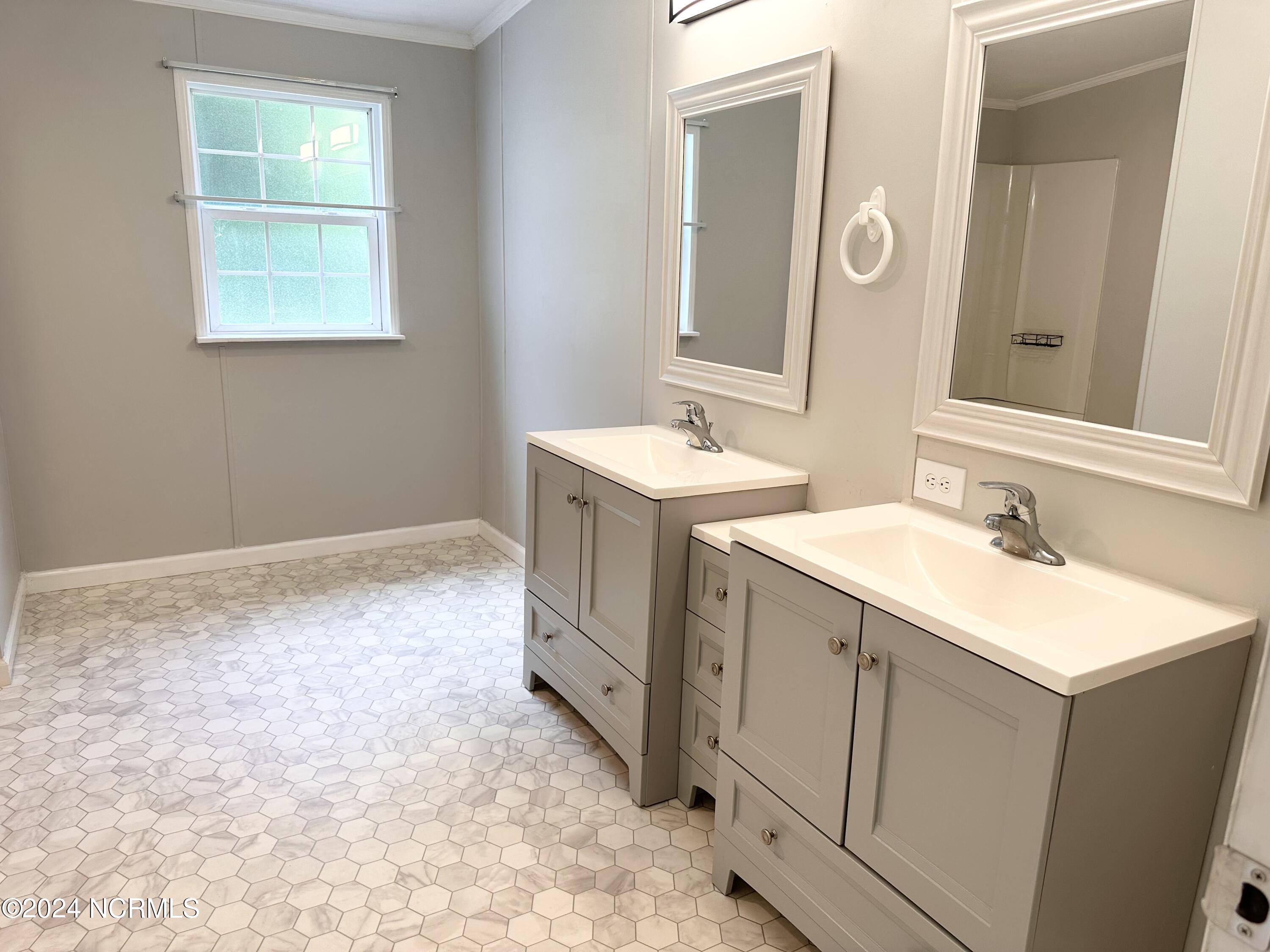 369 Grants Creek Road