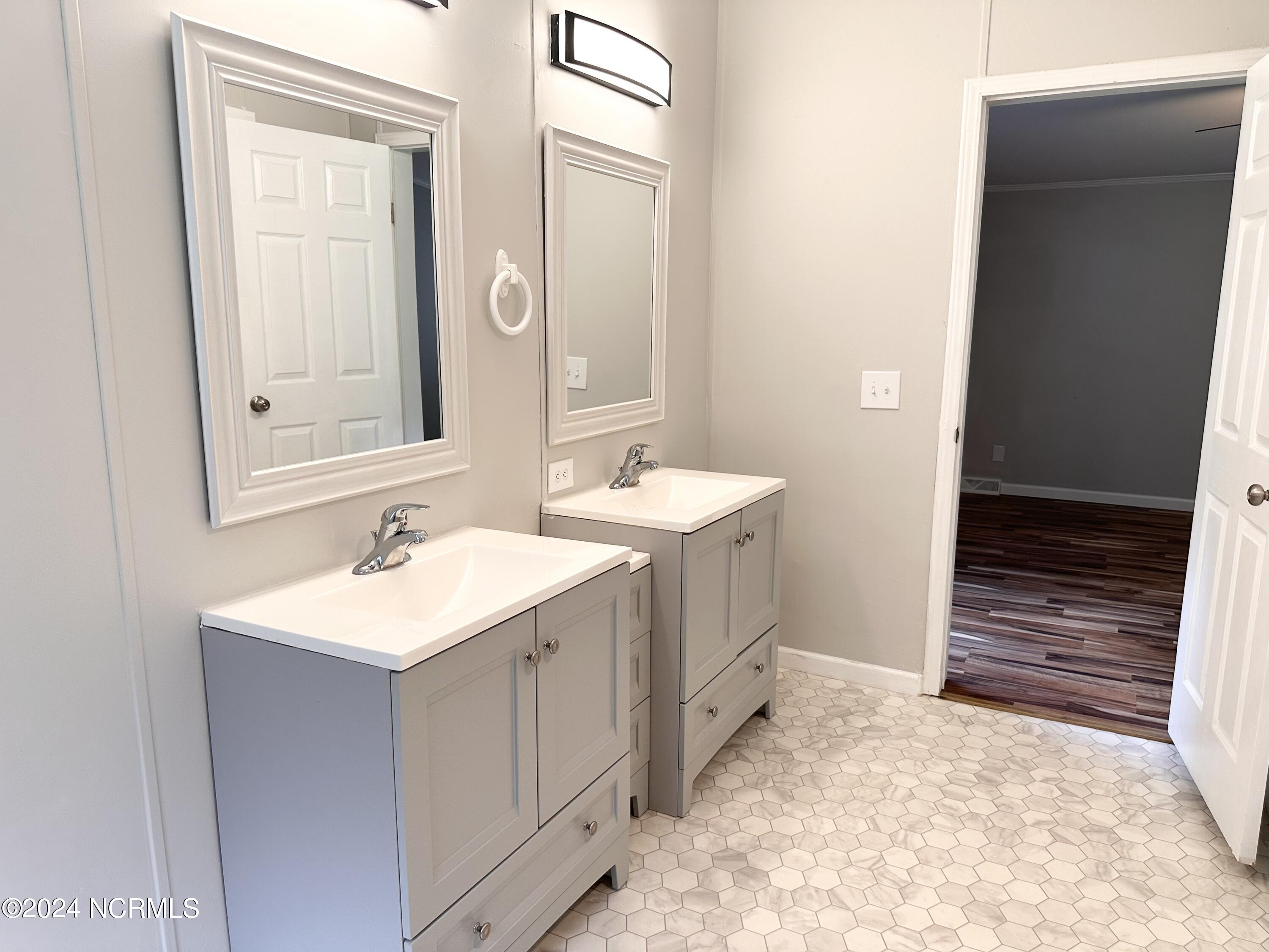 369 Grants Creek Road