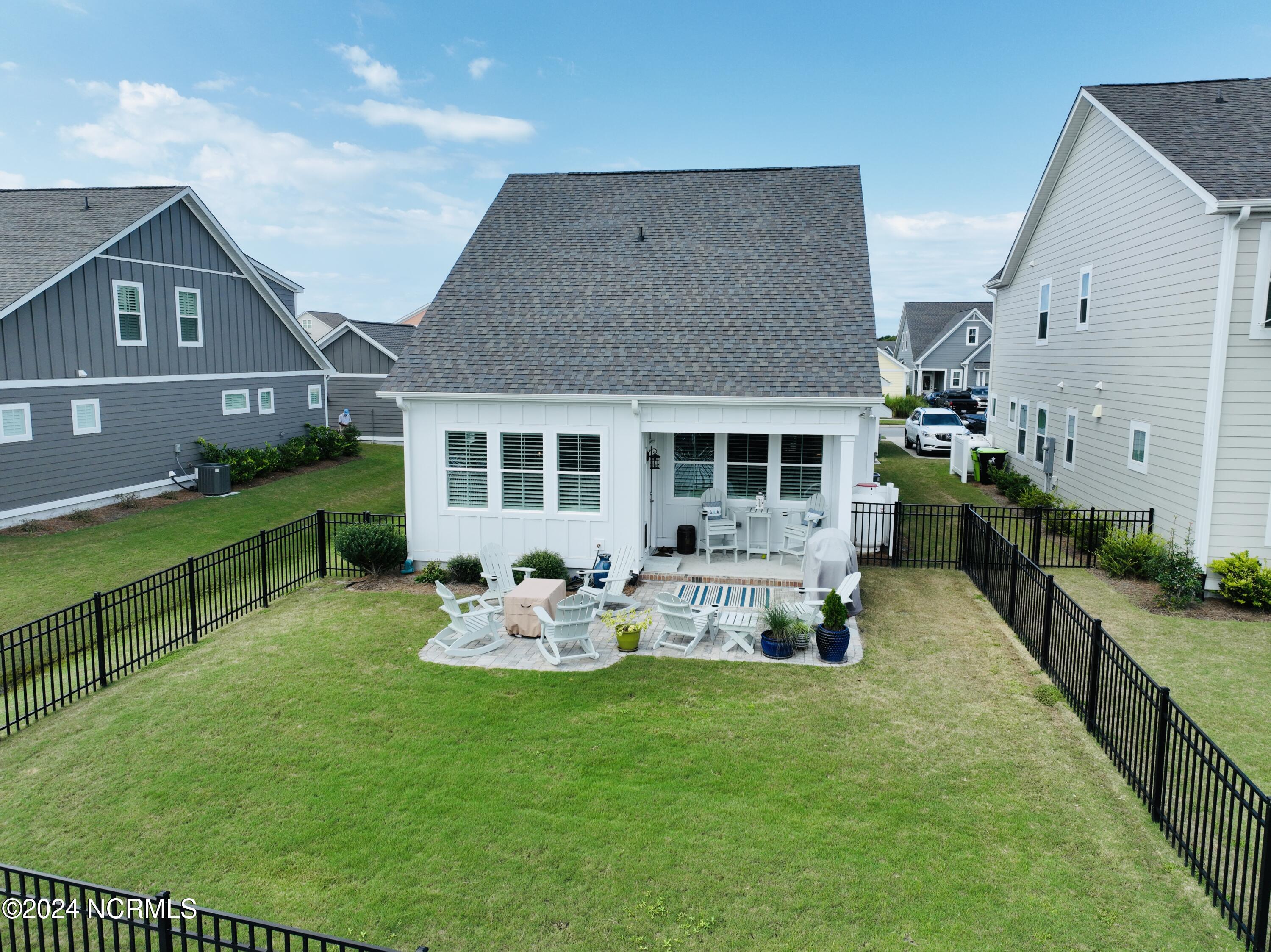 407 Shoveler Place