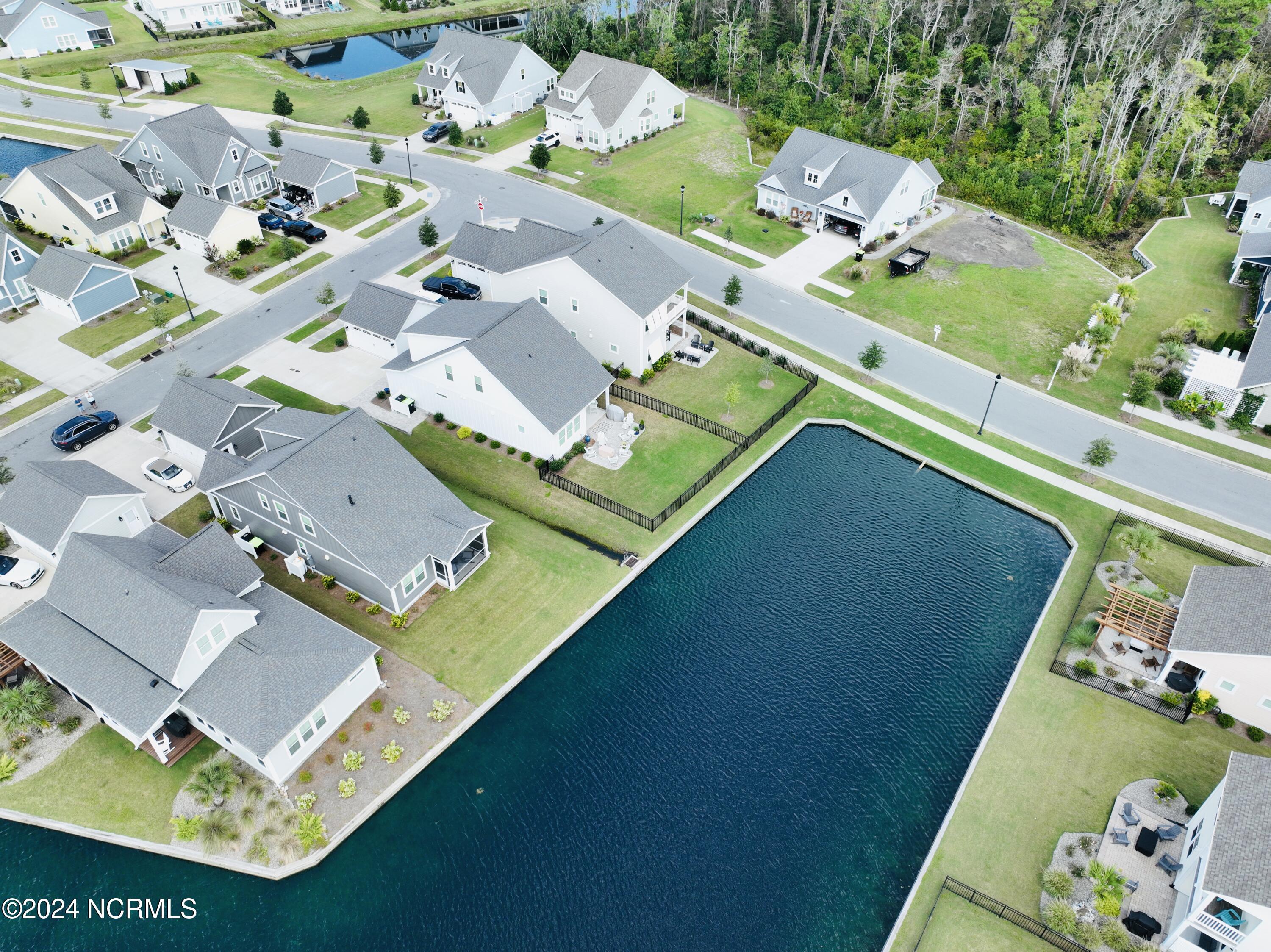 407 Shoveler Place