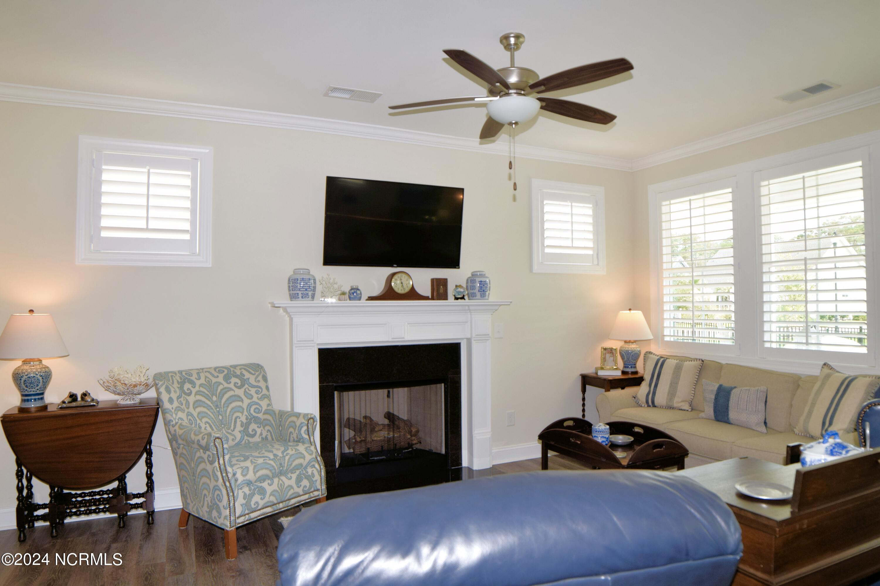 407 Shoveler Place