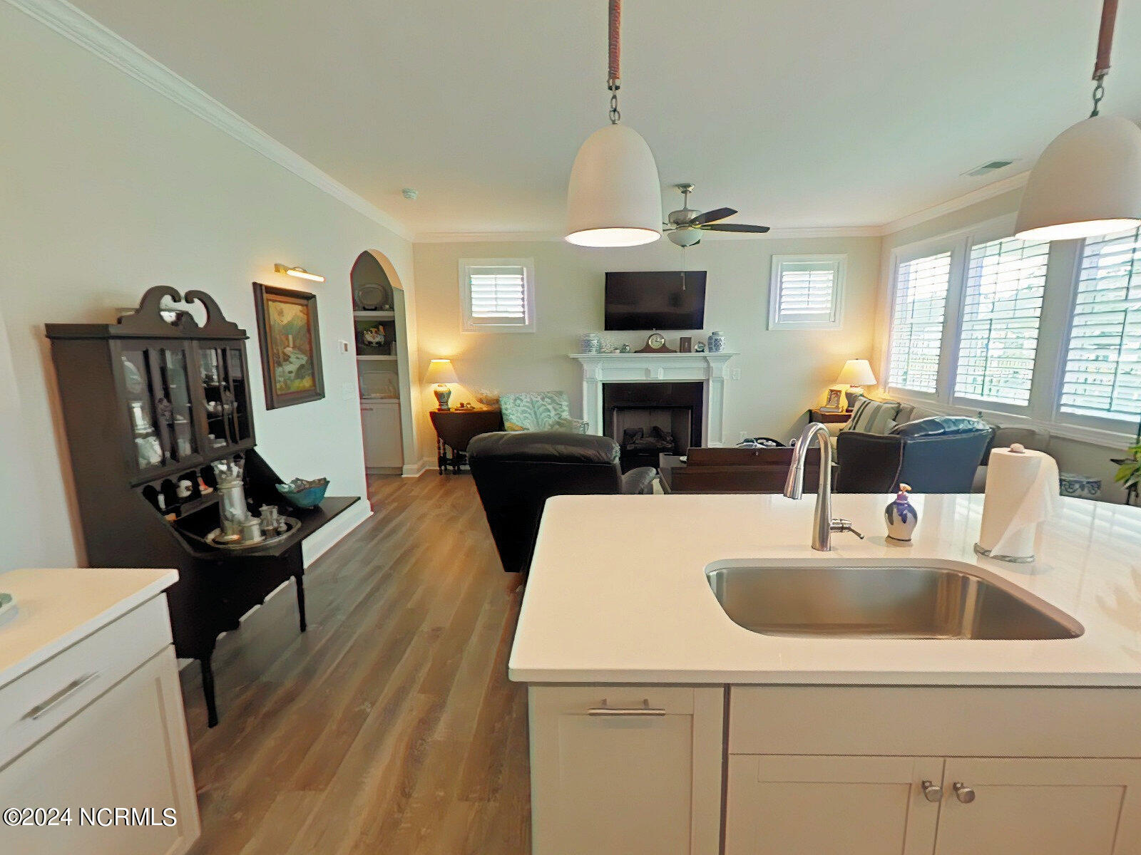 407 Shoveler Place