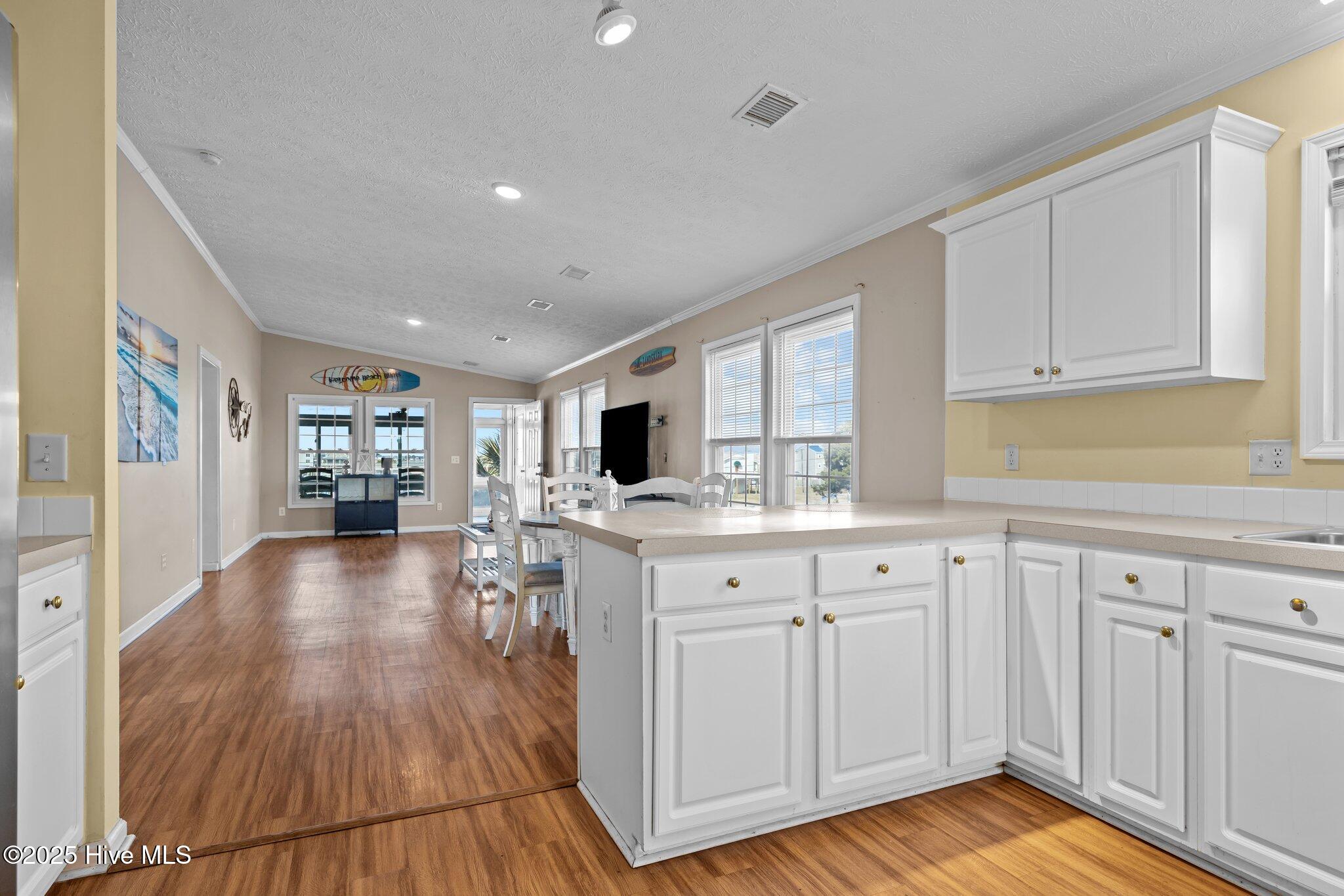 310 E Bogue Boulevard