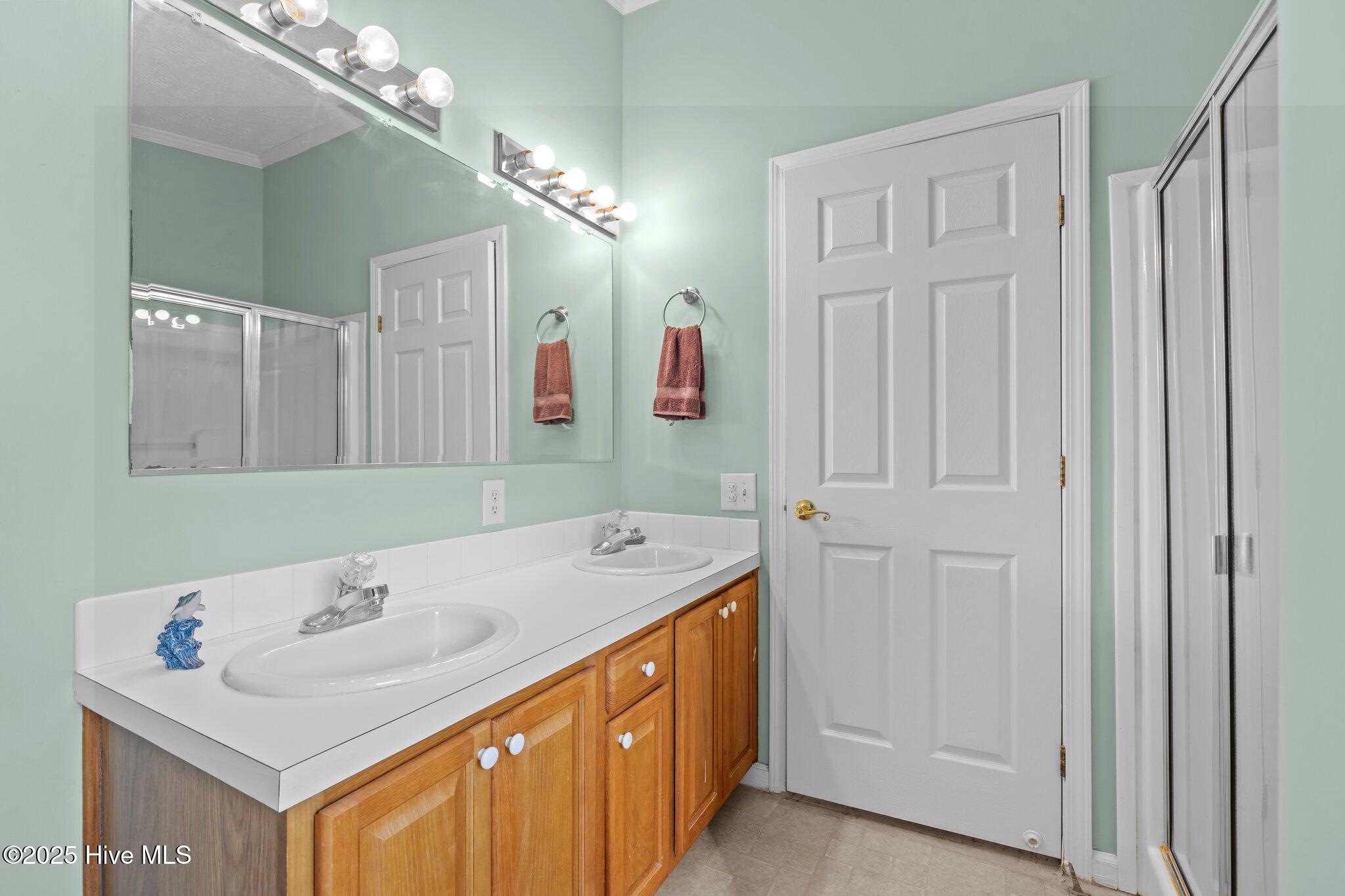 310 E Bogue Boulevard