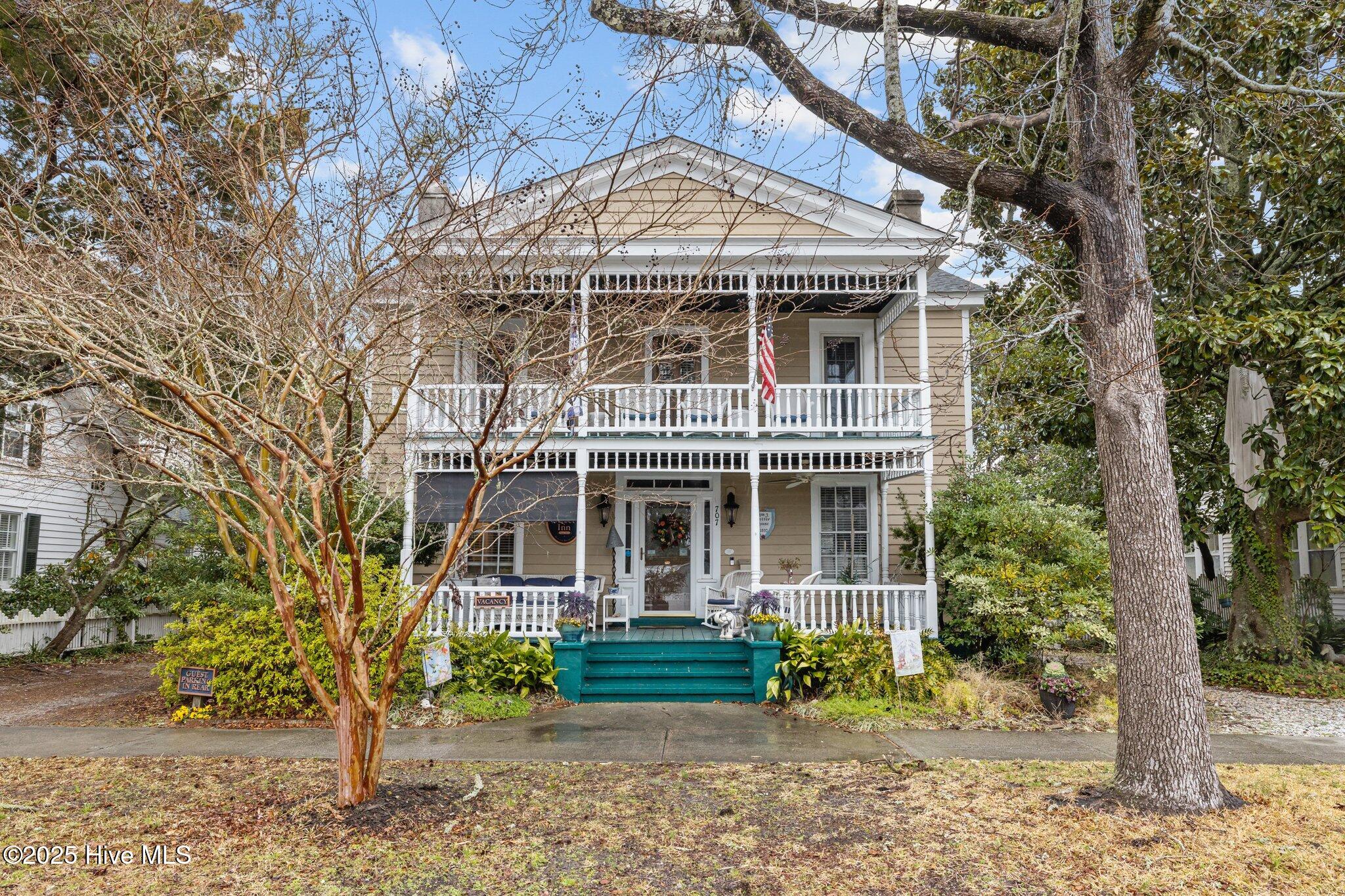 707 Ann Street