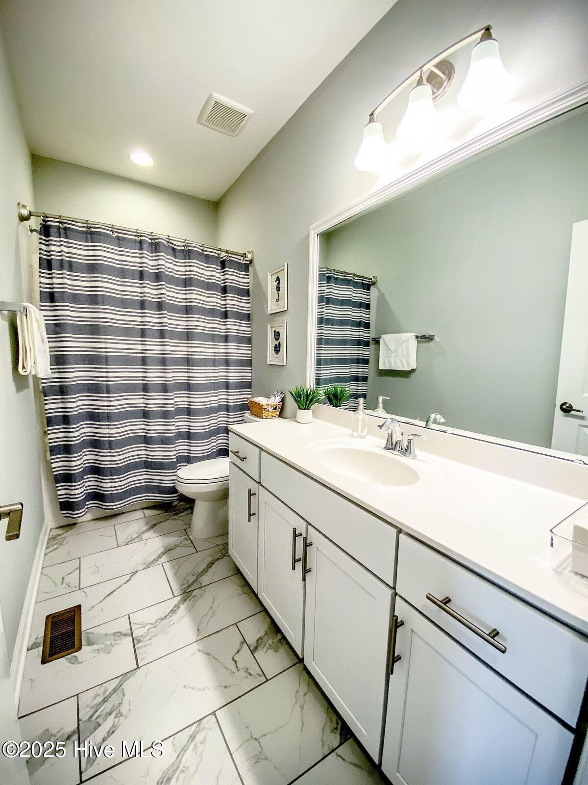 204 Shearwater Lane