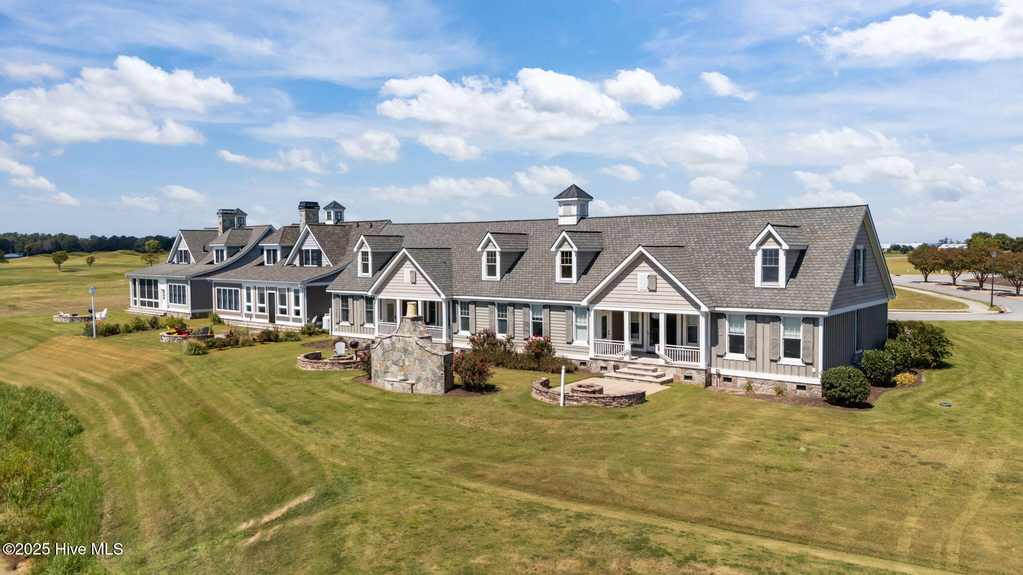 106 71 Majestic Circle