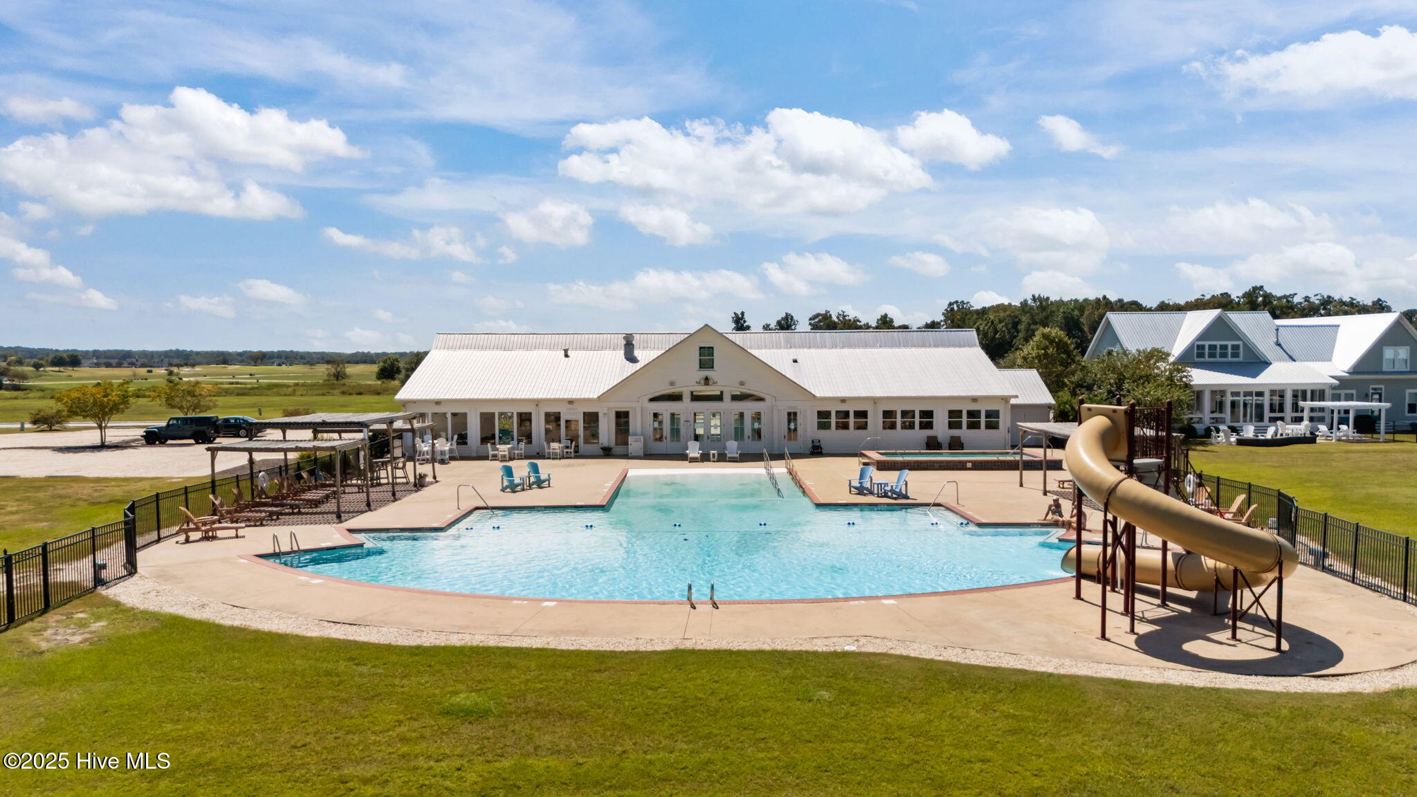 106 71 Majestic Circle